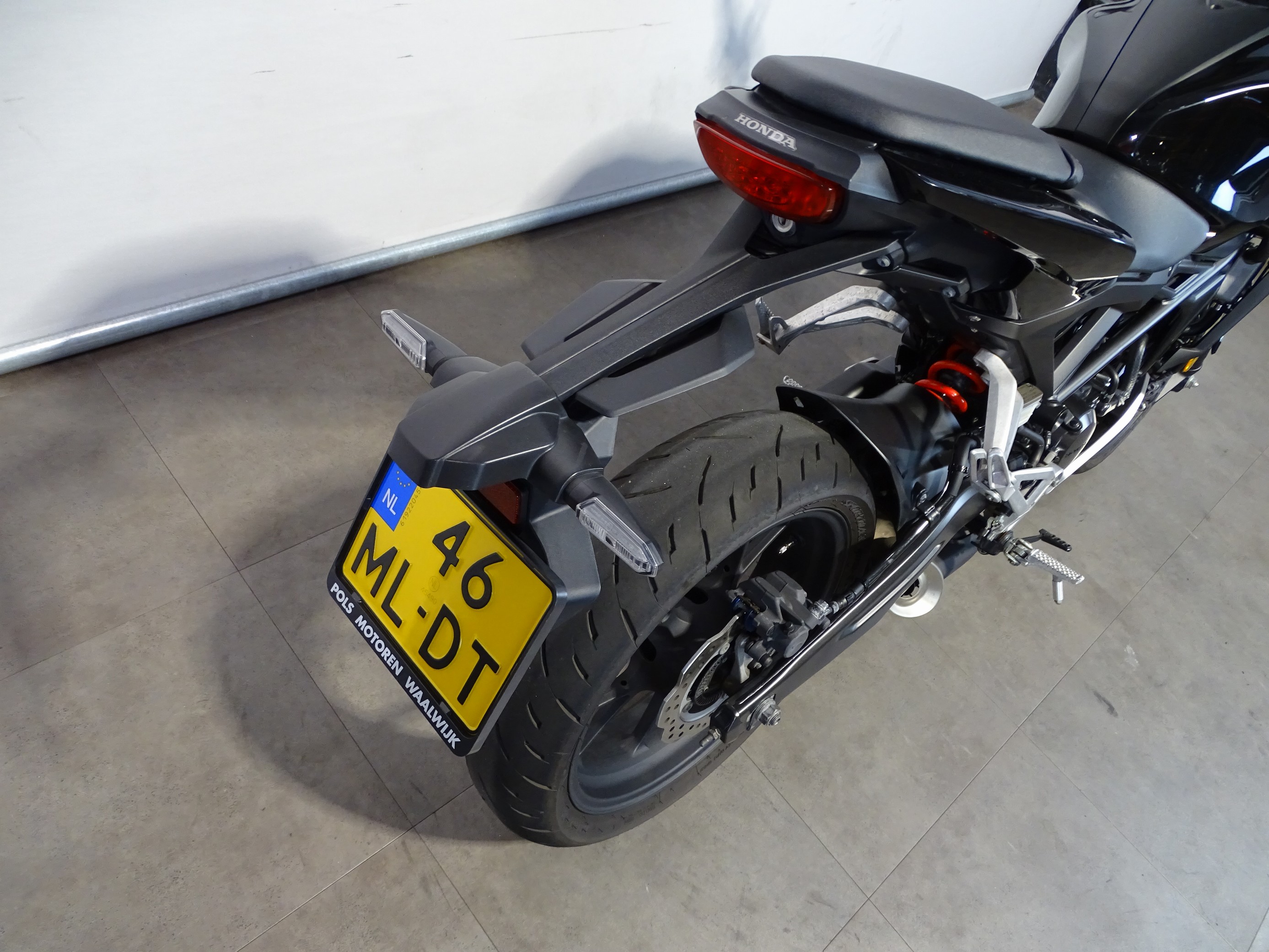 HONDA CB 125 R