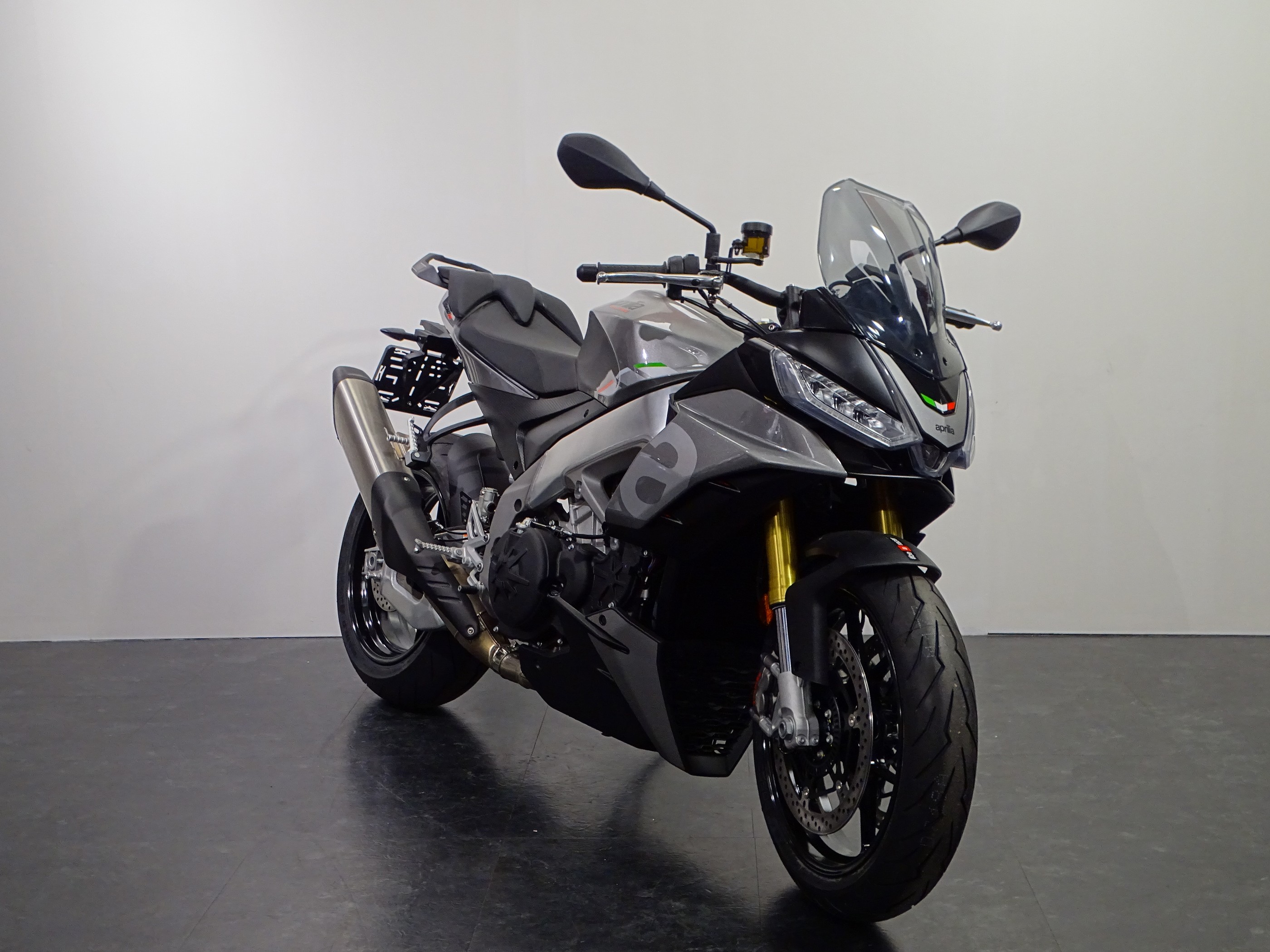 APRILIA TUONO V4 1100