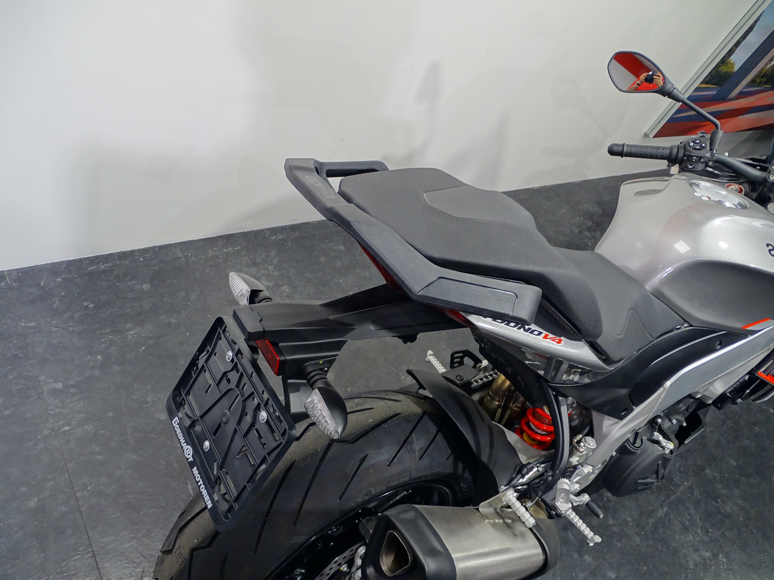 APRILIA TUONO V4 1100
