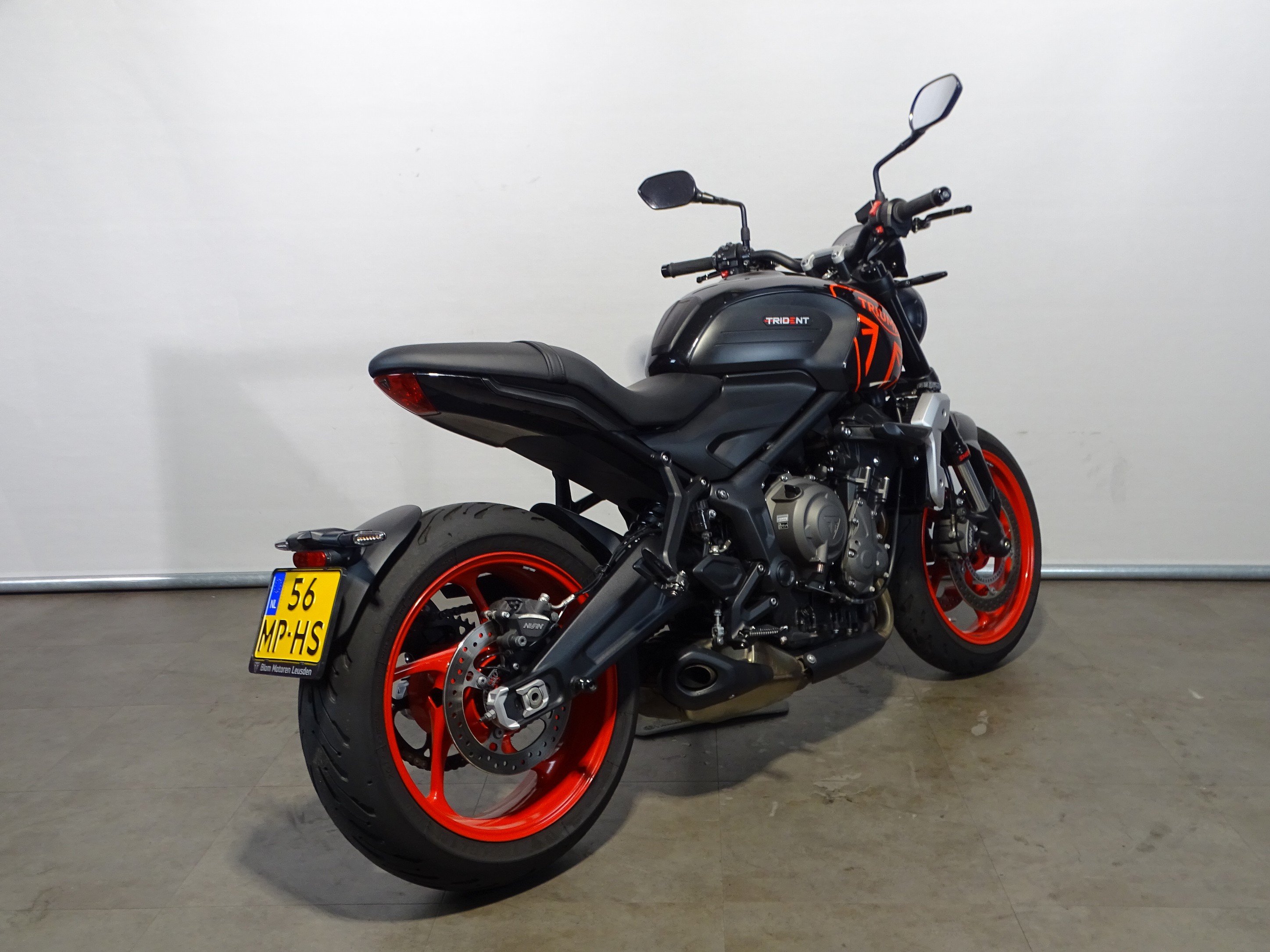 TRIUMPH TRIDENT 660