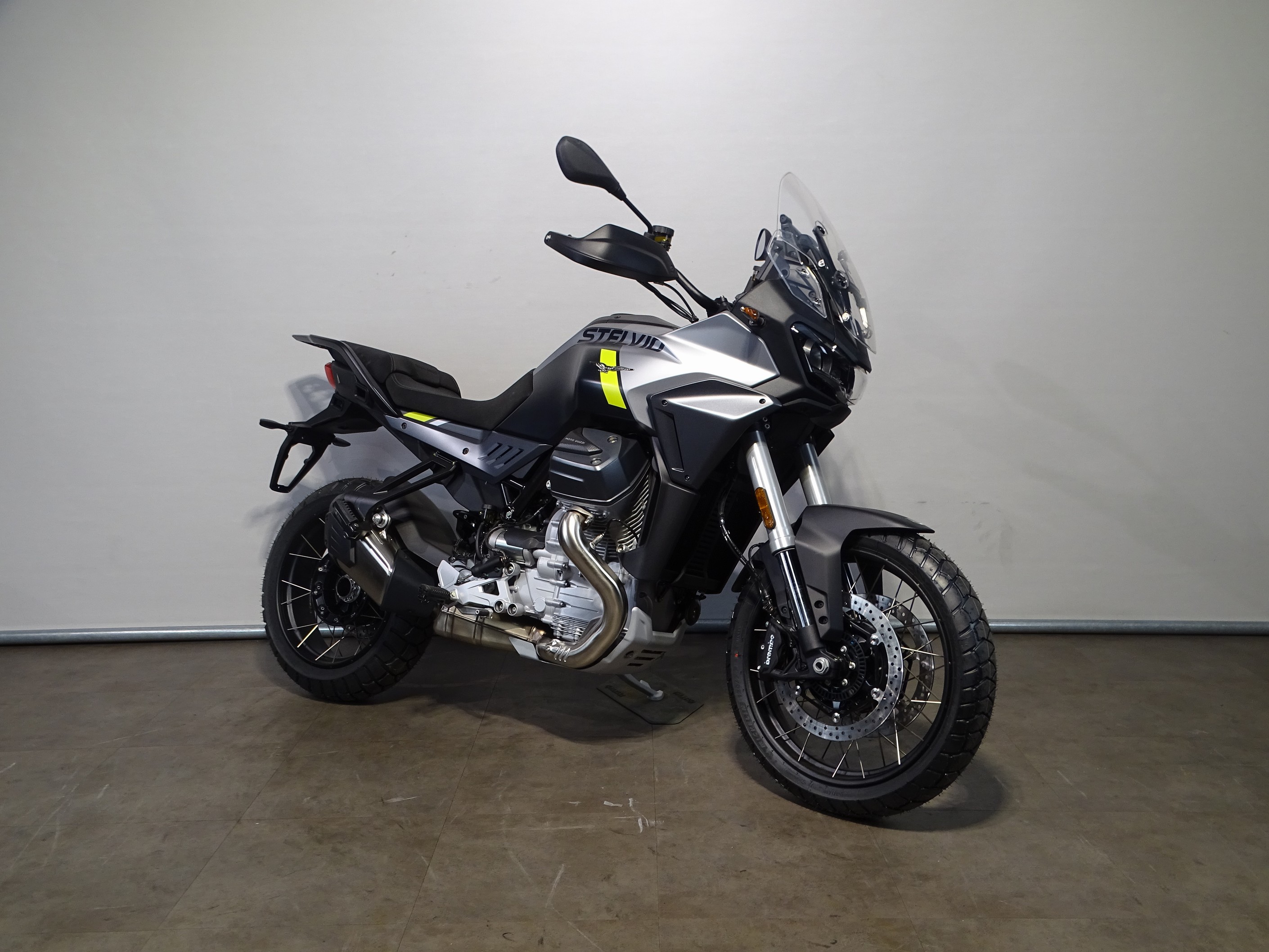 MOTO GUZZI STELVIO