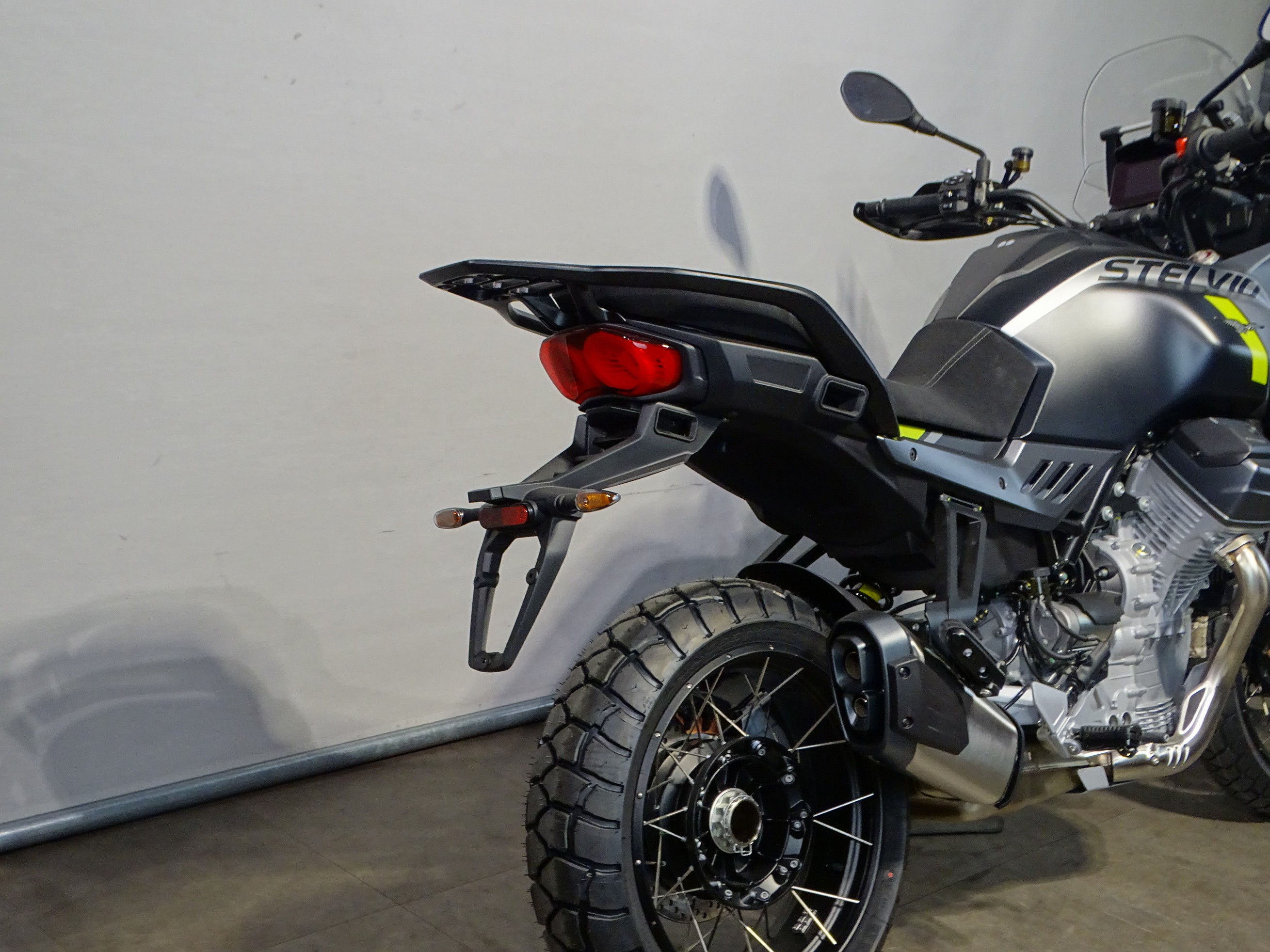 MOTO GUZZI STELVIO