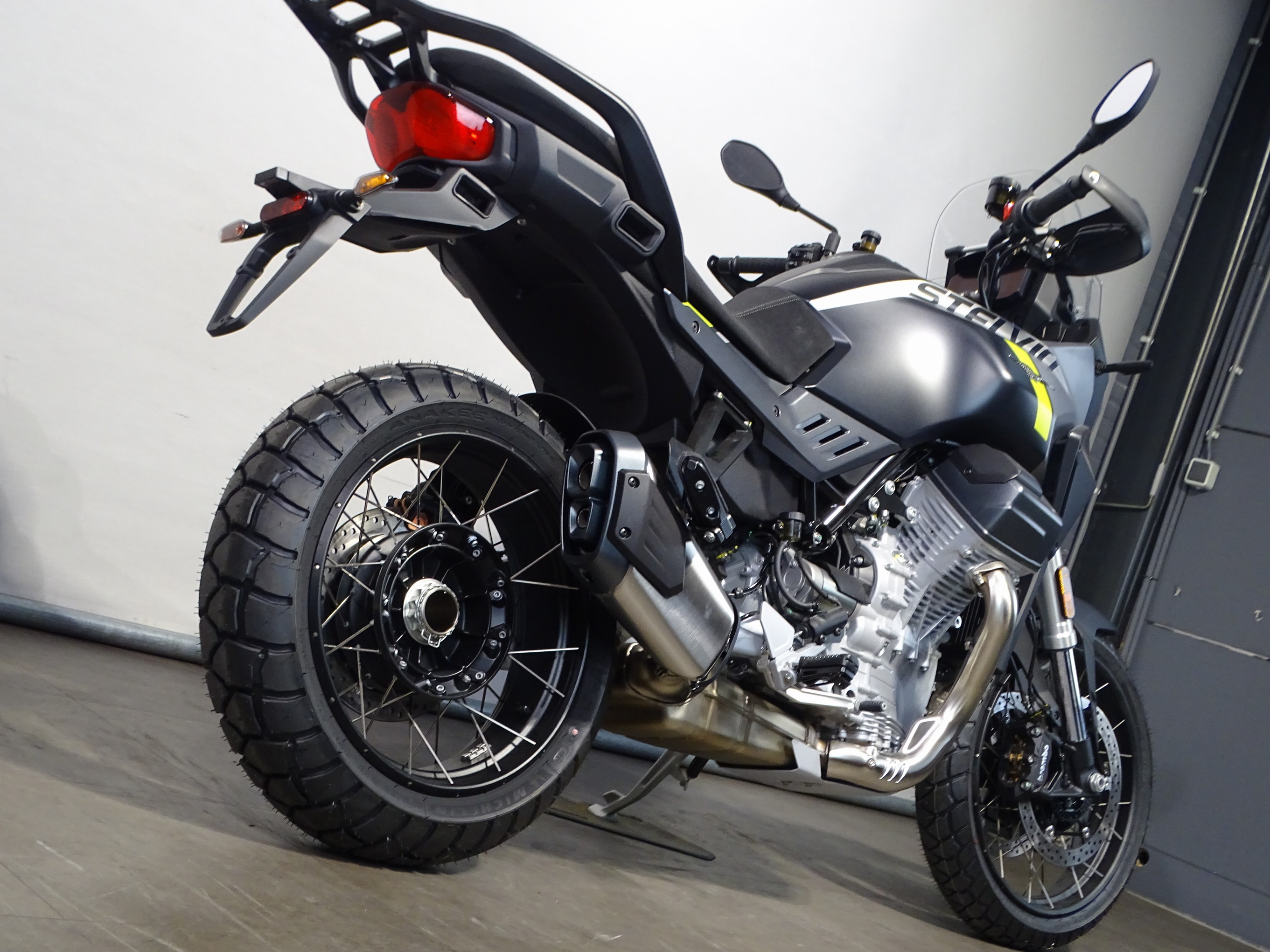 MOTO GUZZI STELVIO