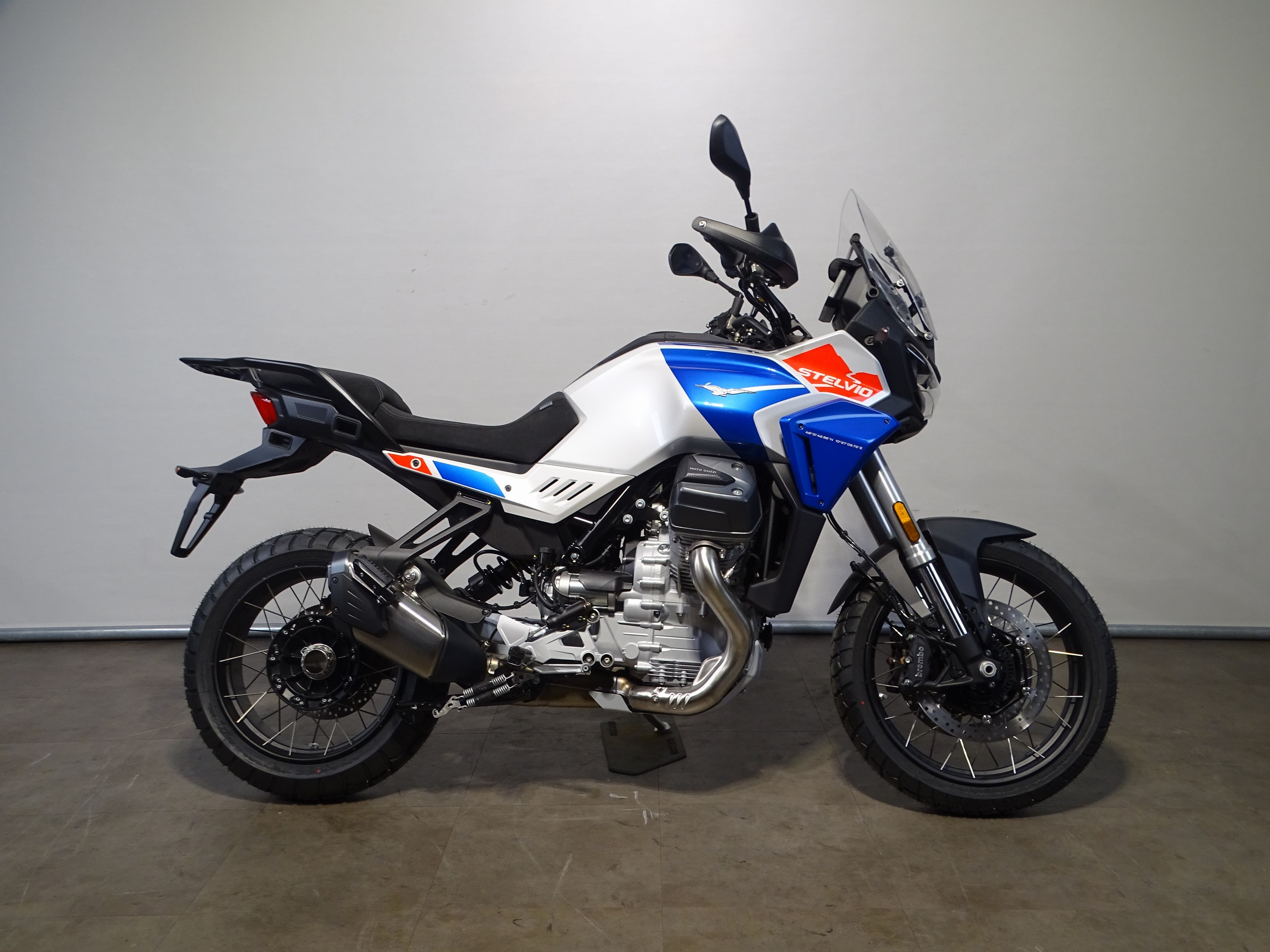 MOTO GUZZI STELVIO DUECENTO TRIBUTO