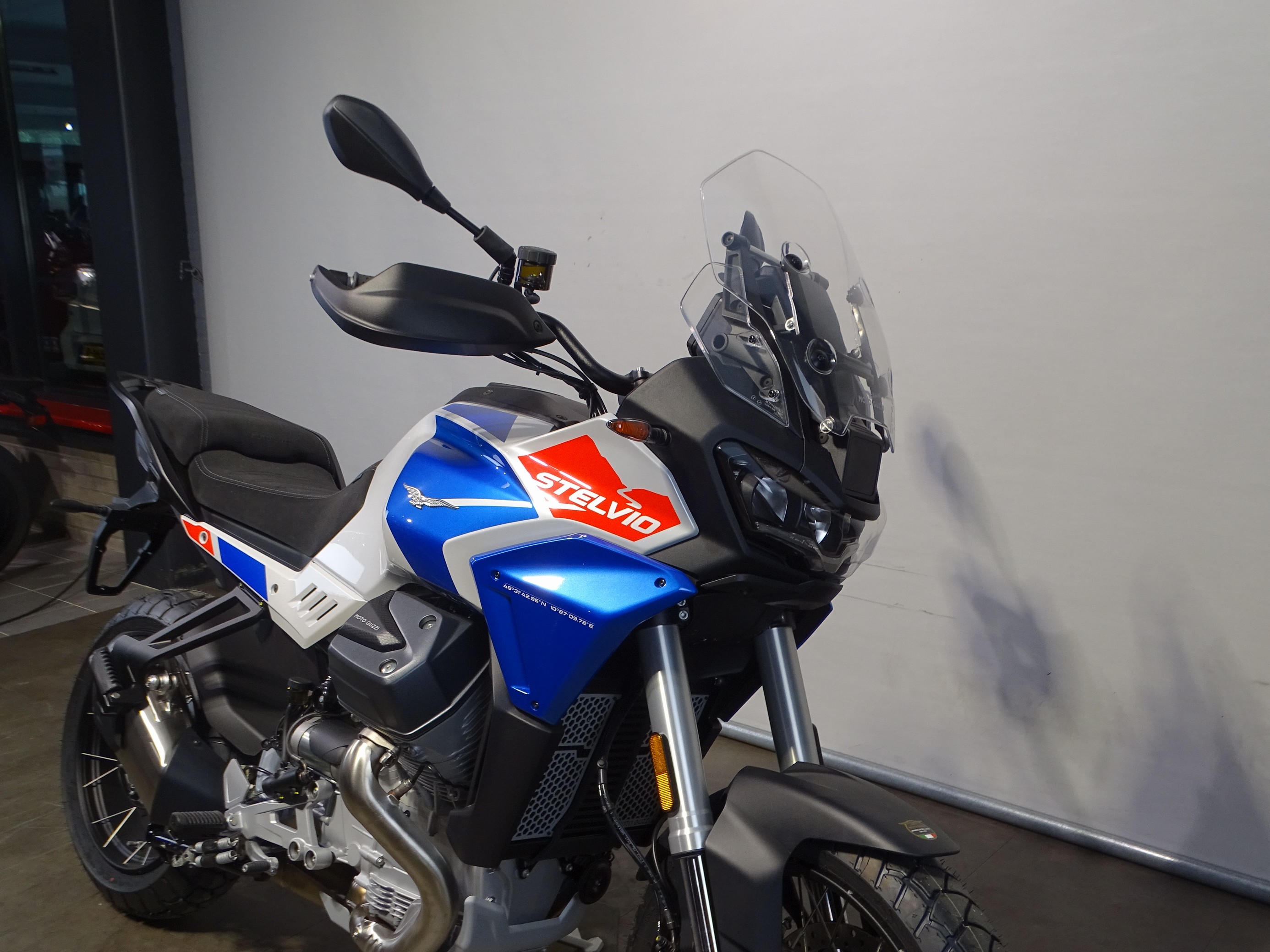MOTO GUZZI STELVIO DUECENTO TRIBUTO