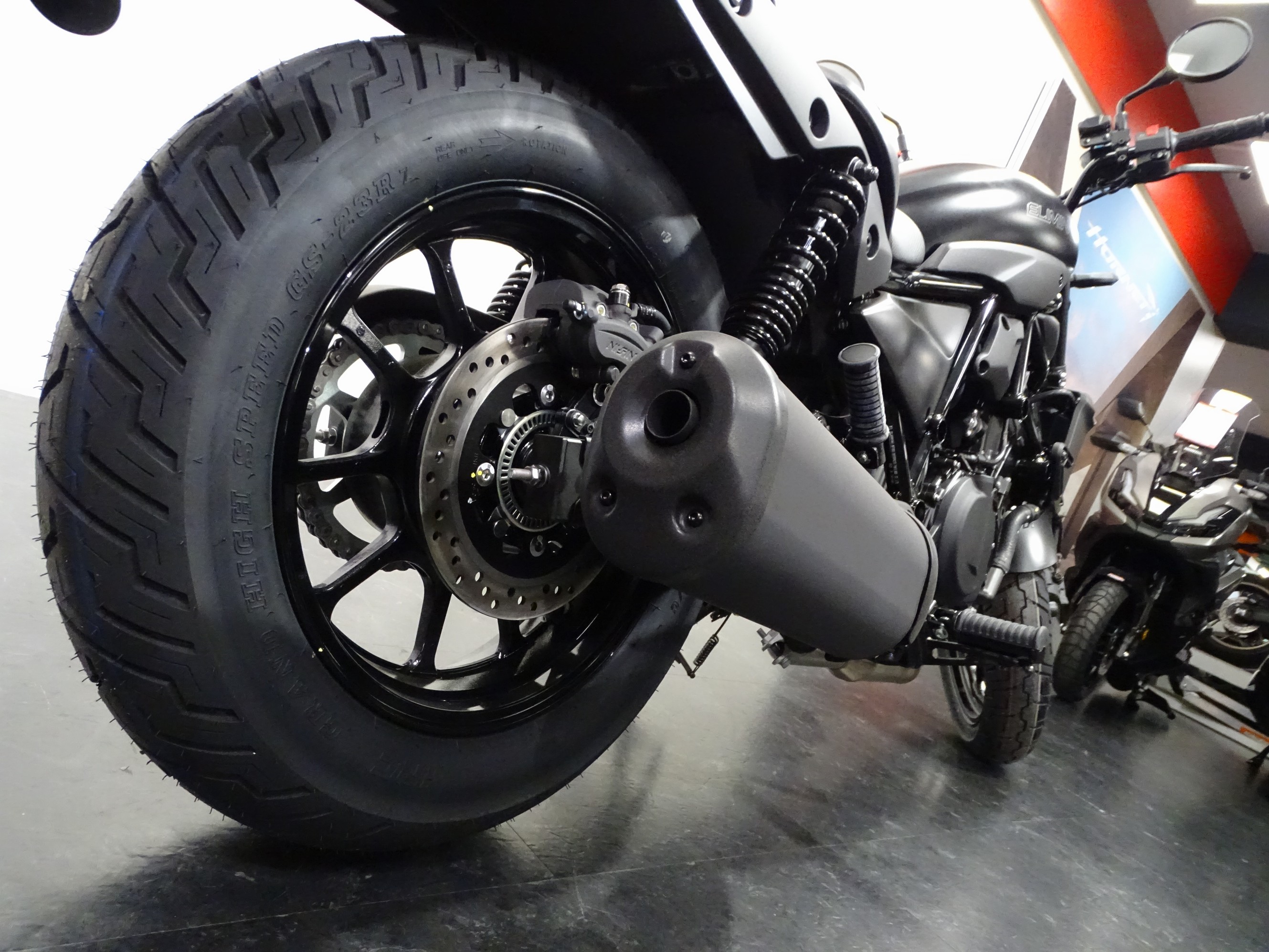 KAWASAKI ELIMINATOR 500 SE
