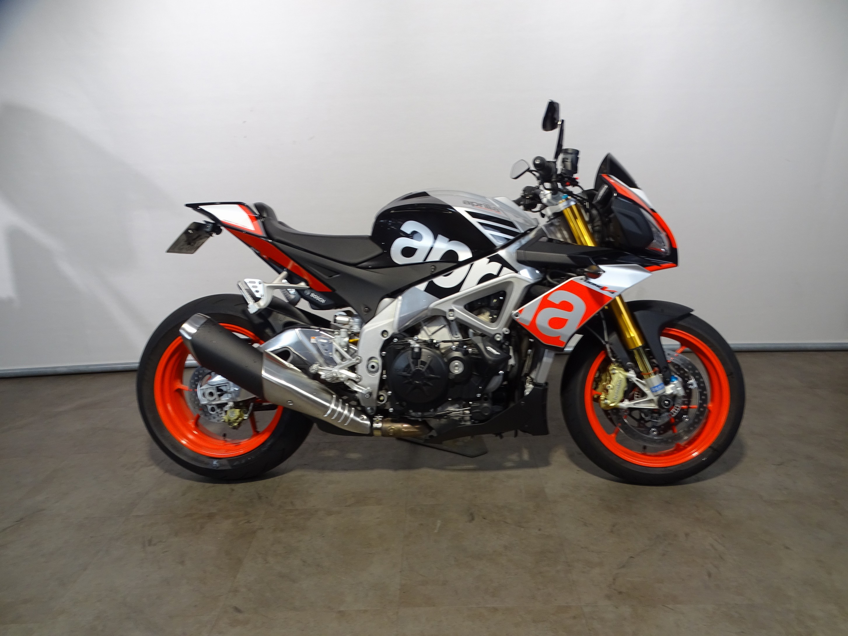 APRILIA TUONO V4 1100 FACTORY