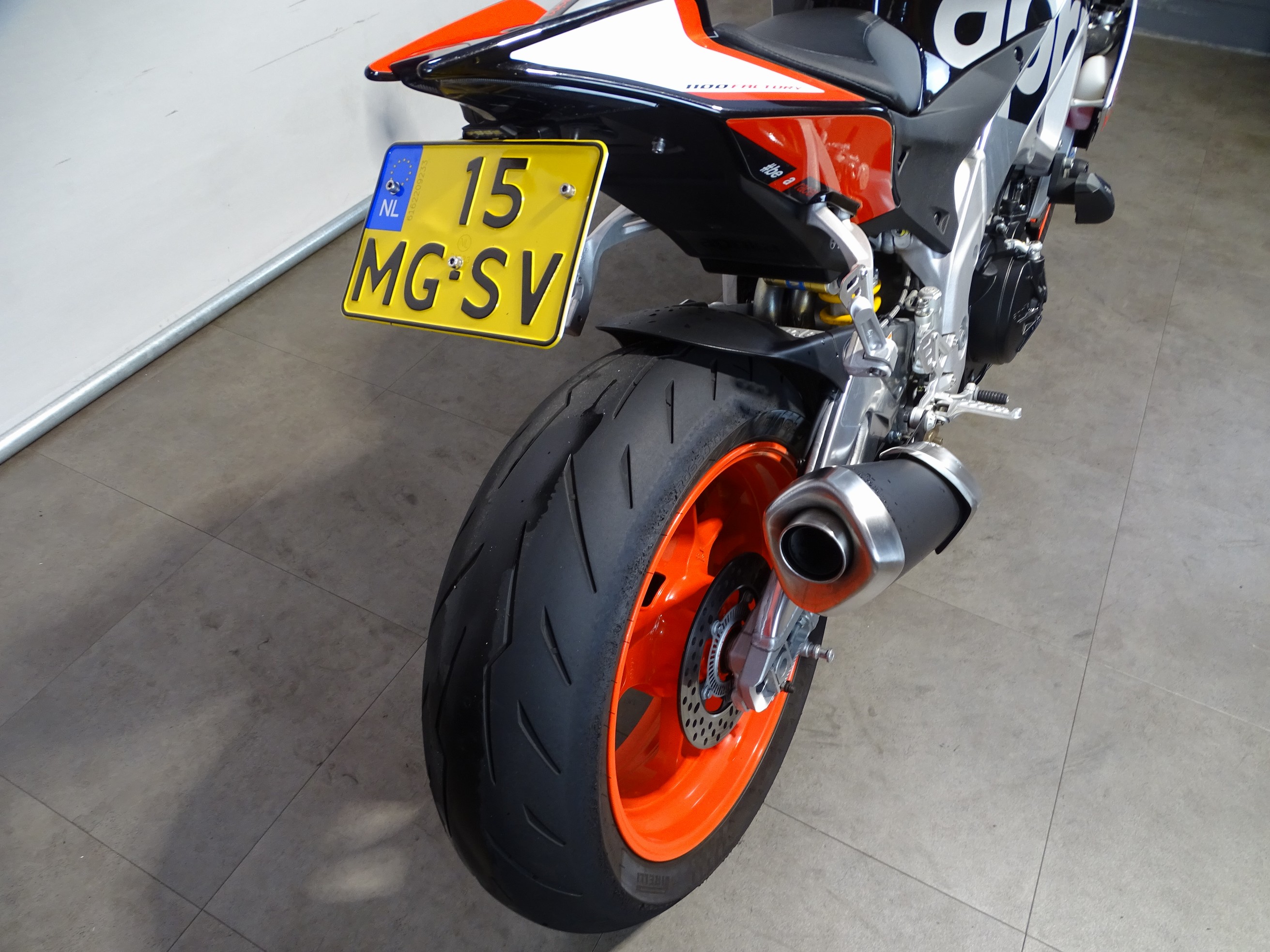 APRILIA TUONO V4 1100 FACTORY