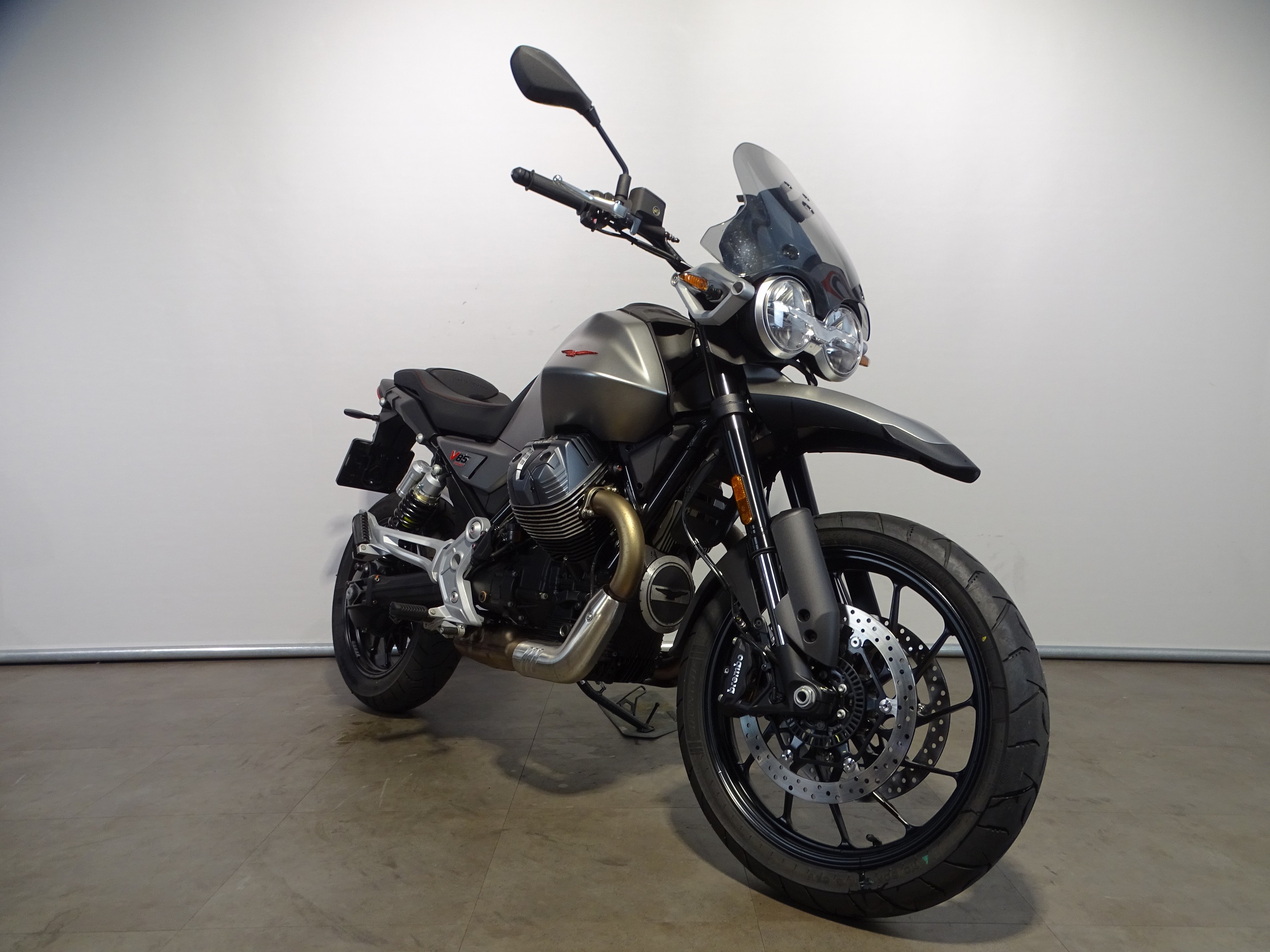 MOTO GUZZI V 85 STRADA
