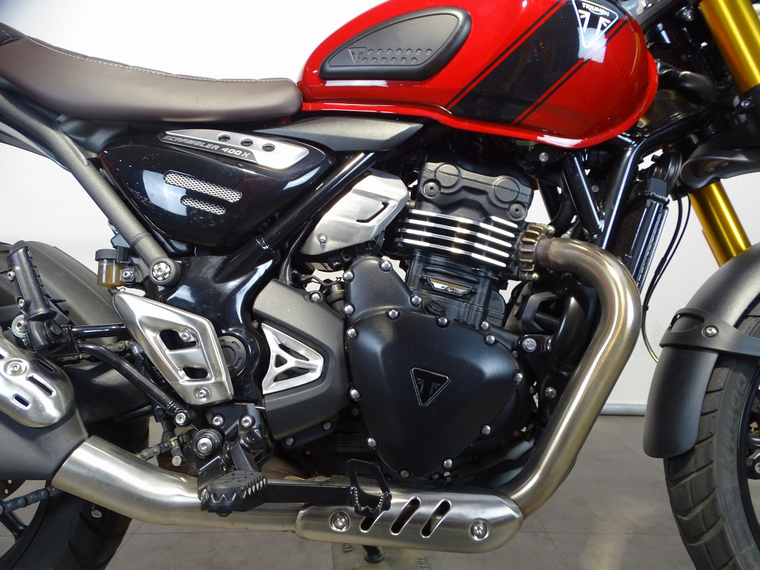 TRIUMPH SCRAMBLER 400 X