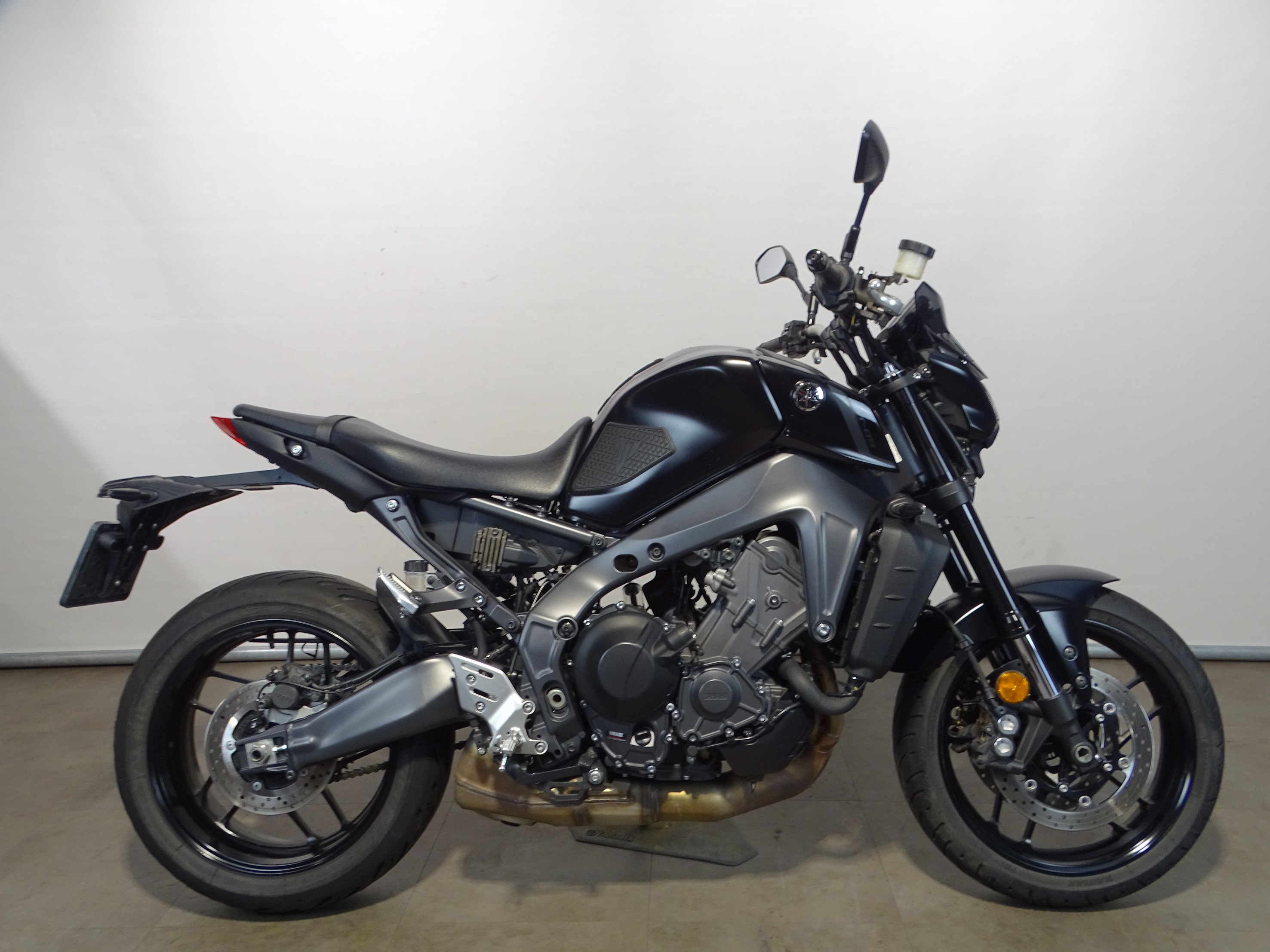 YAMAHA MT-09