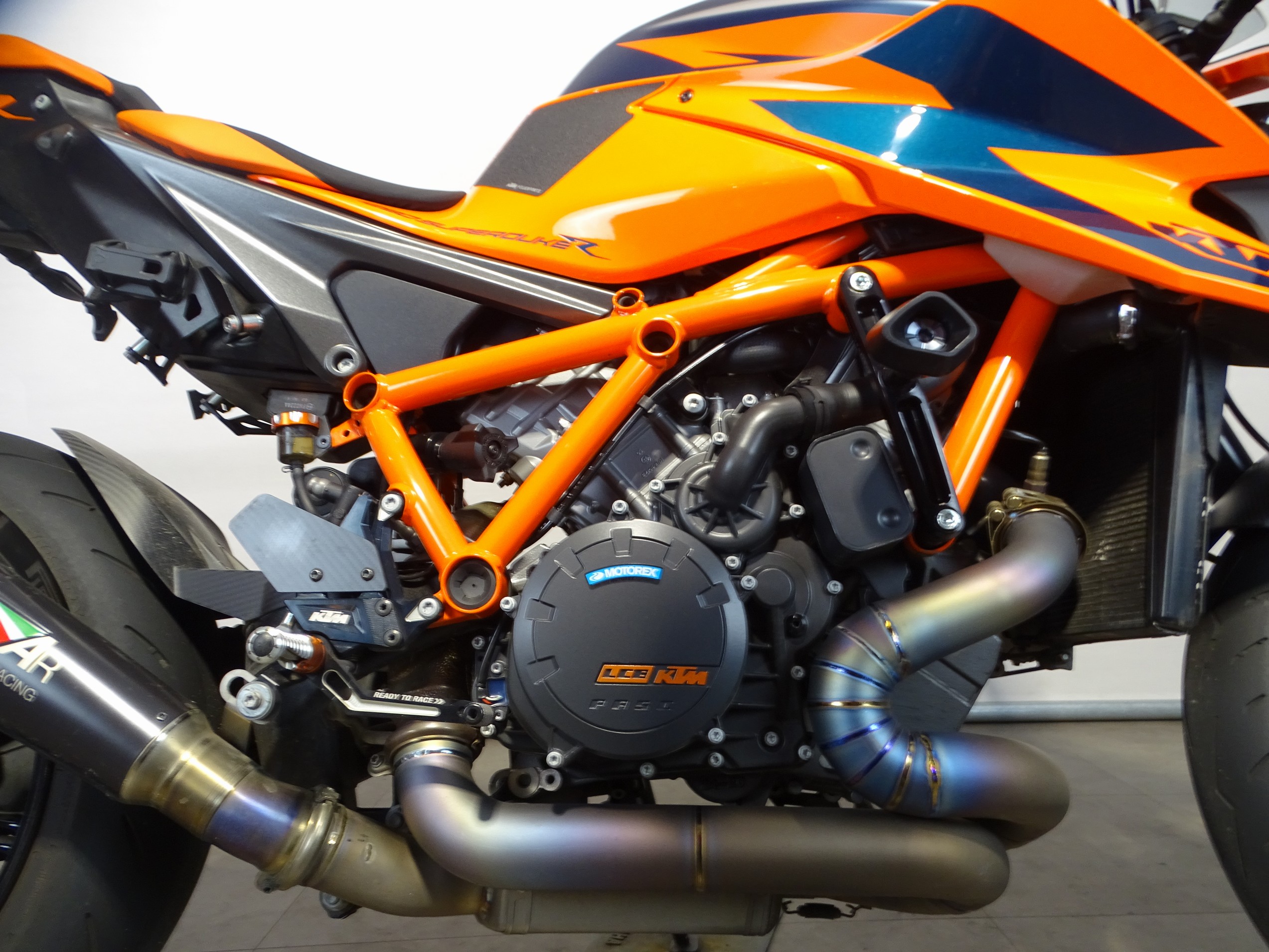 KTM 1290 SUPERDUKE R ABS