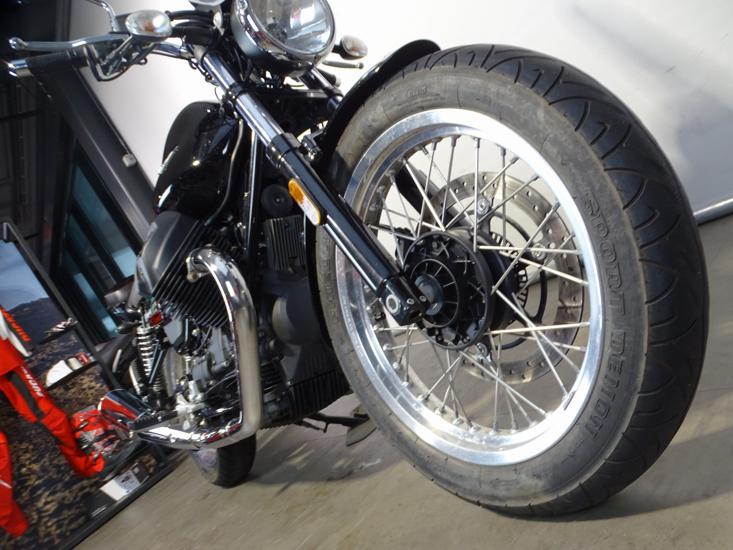 MOTO GUZZI V 7 SPECIAL
