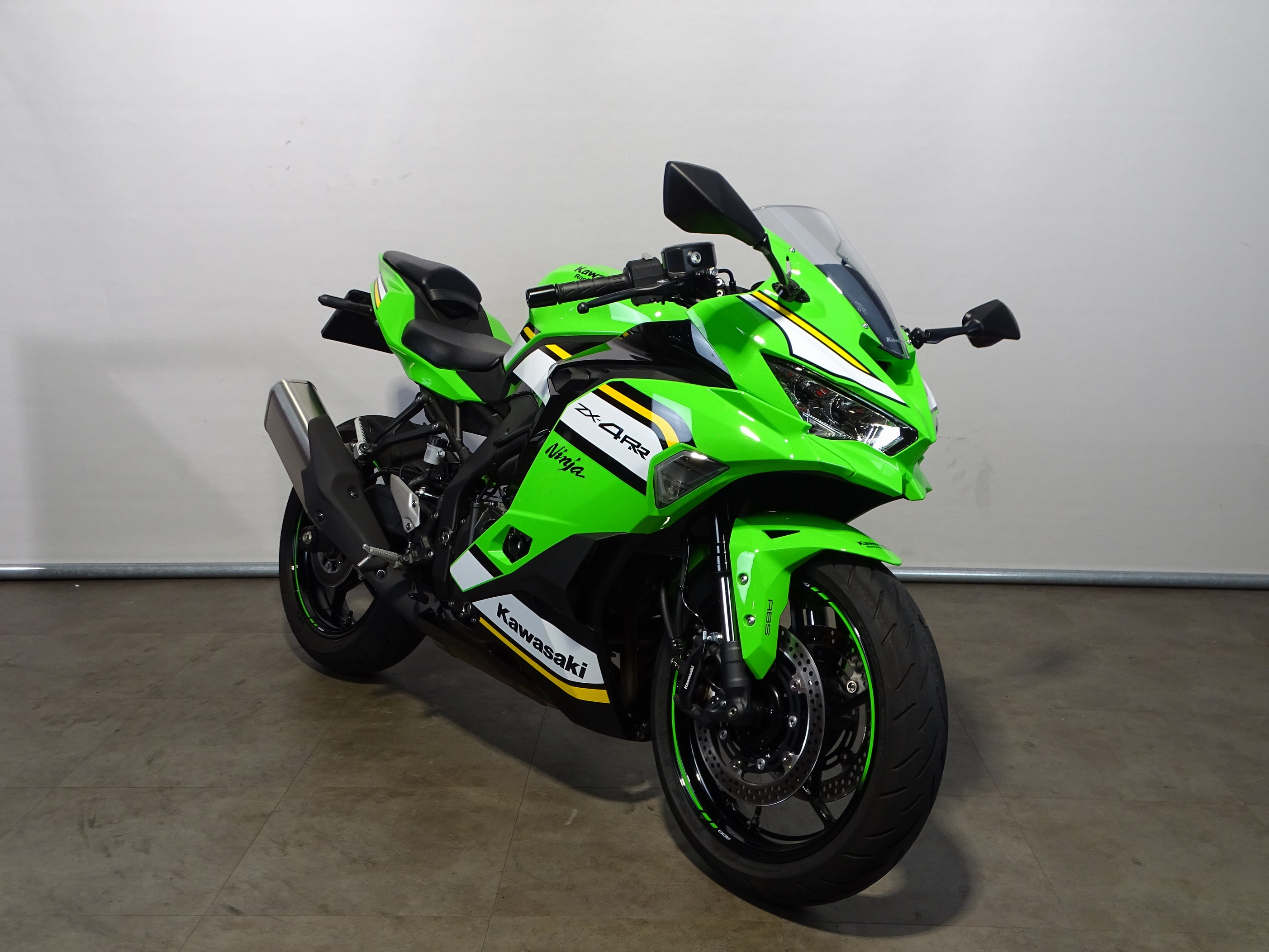 KAWASAKI ZX-4 RR