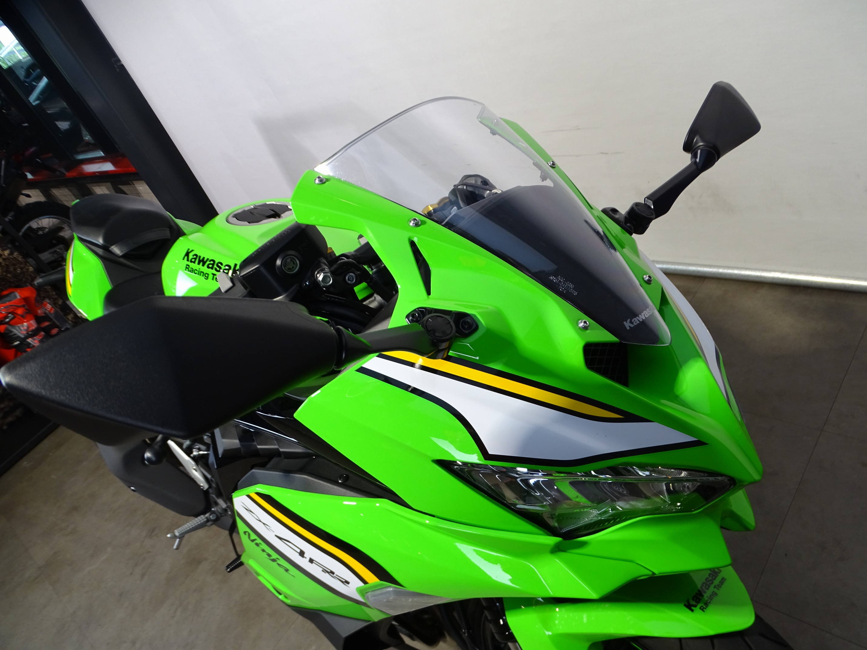 KAWASAKI ZX-4 RR