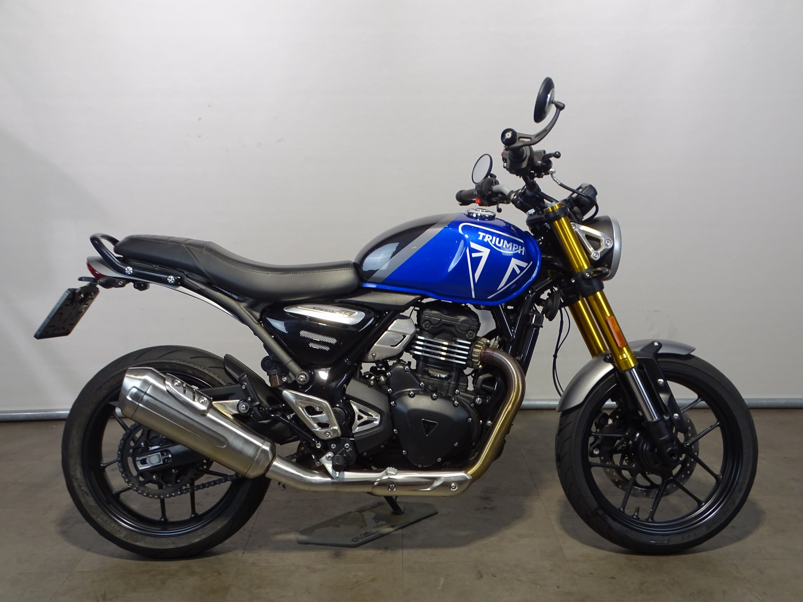 TRIUMPH SPEED 400