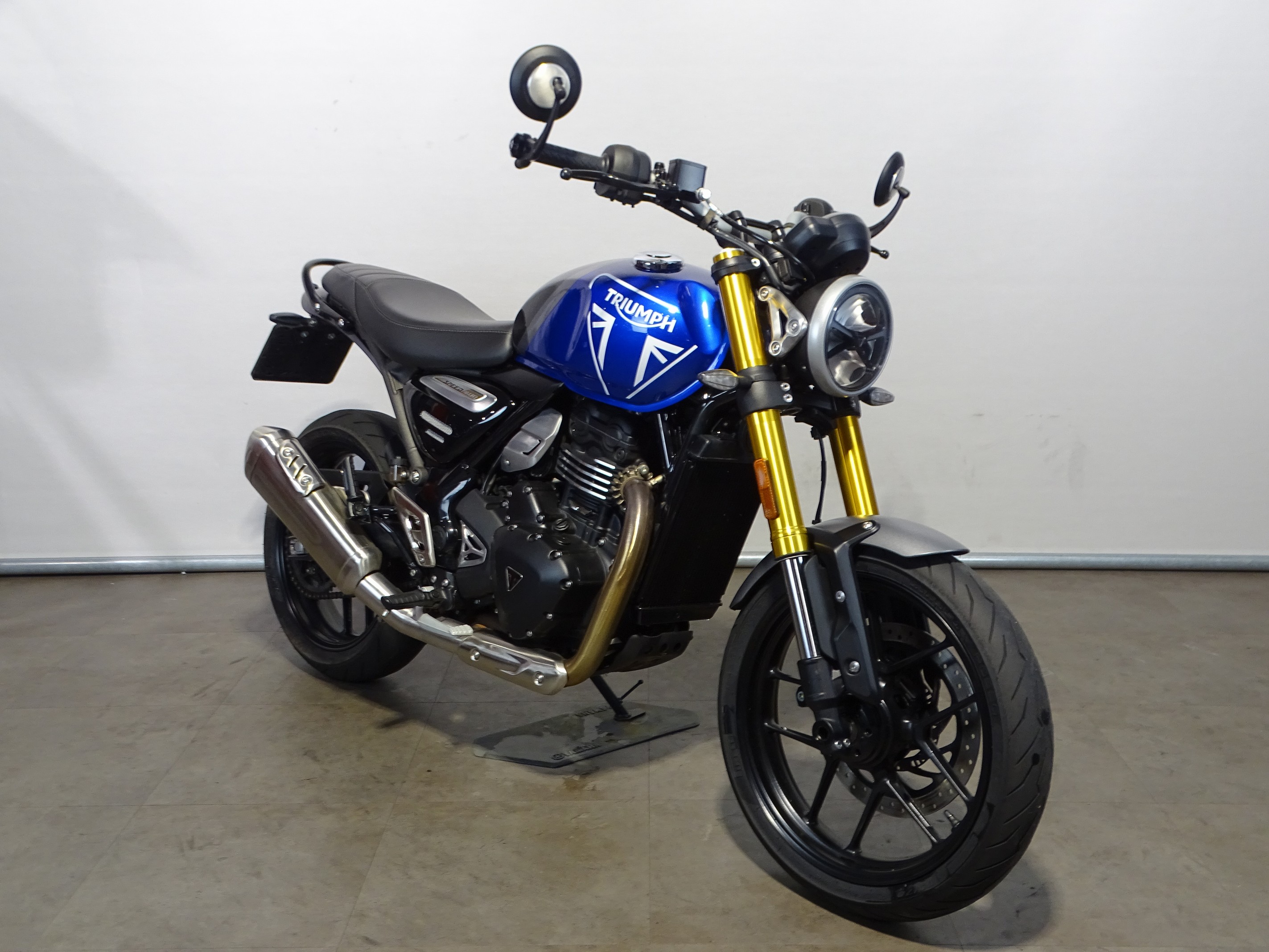 TRIUMPH SPEED 400