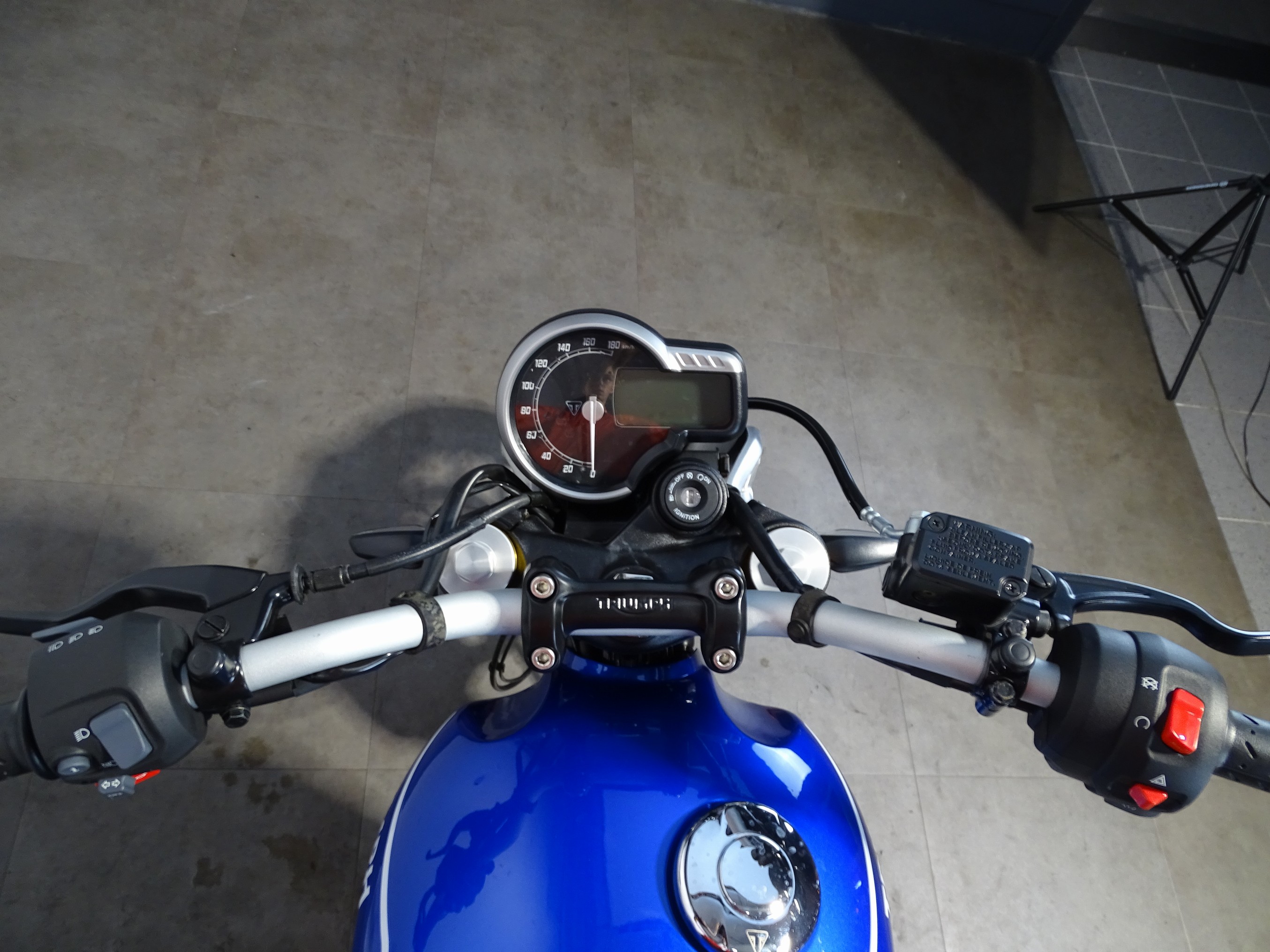 TRIUMPH SPEED 400