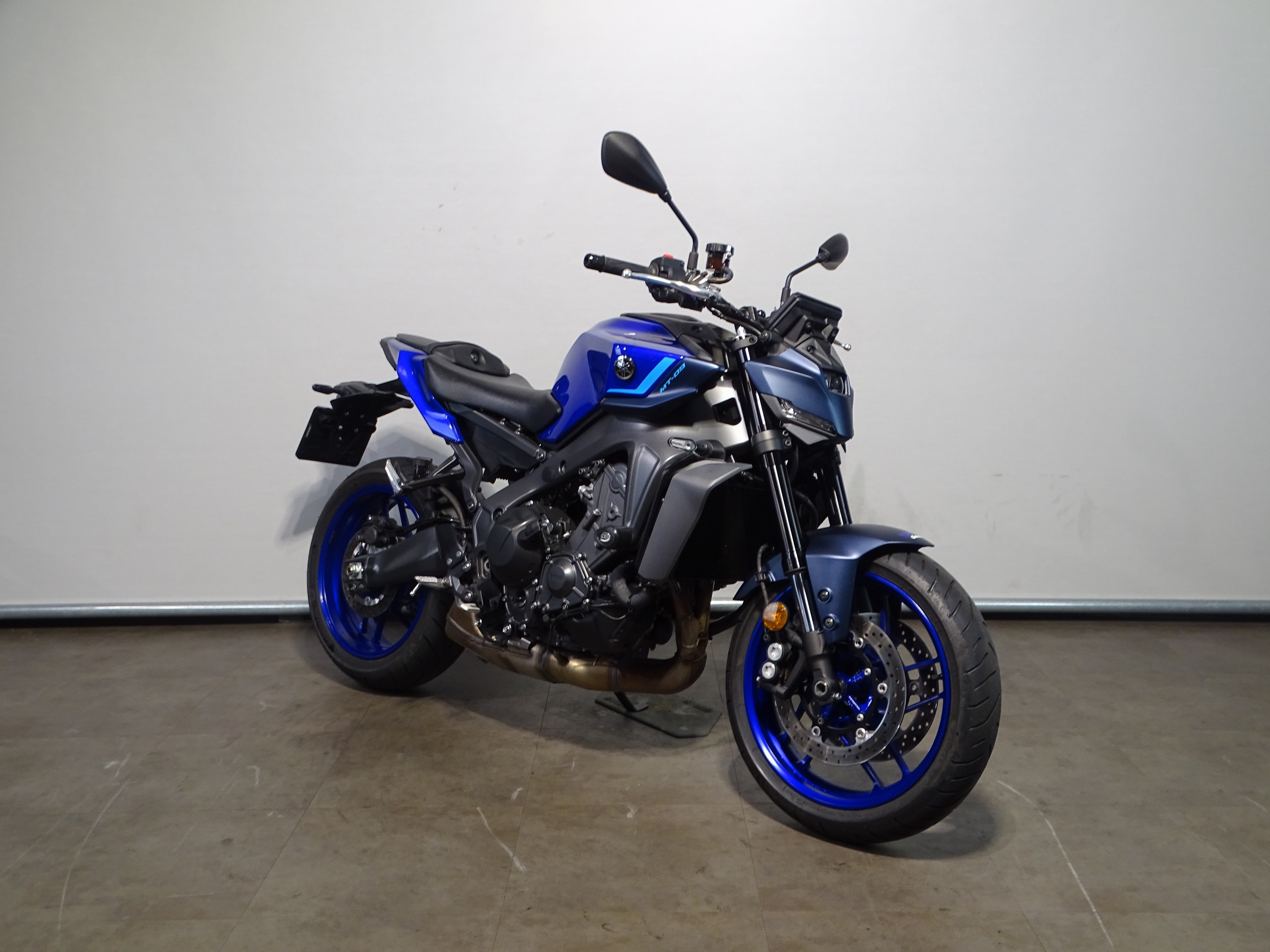 YAMAHA MT-09