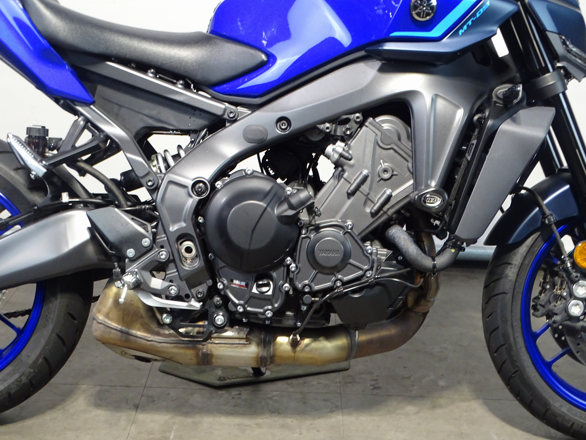 YAMAHA MT-09