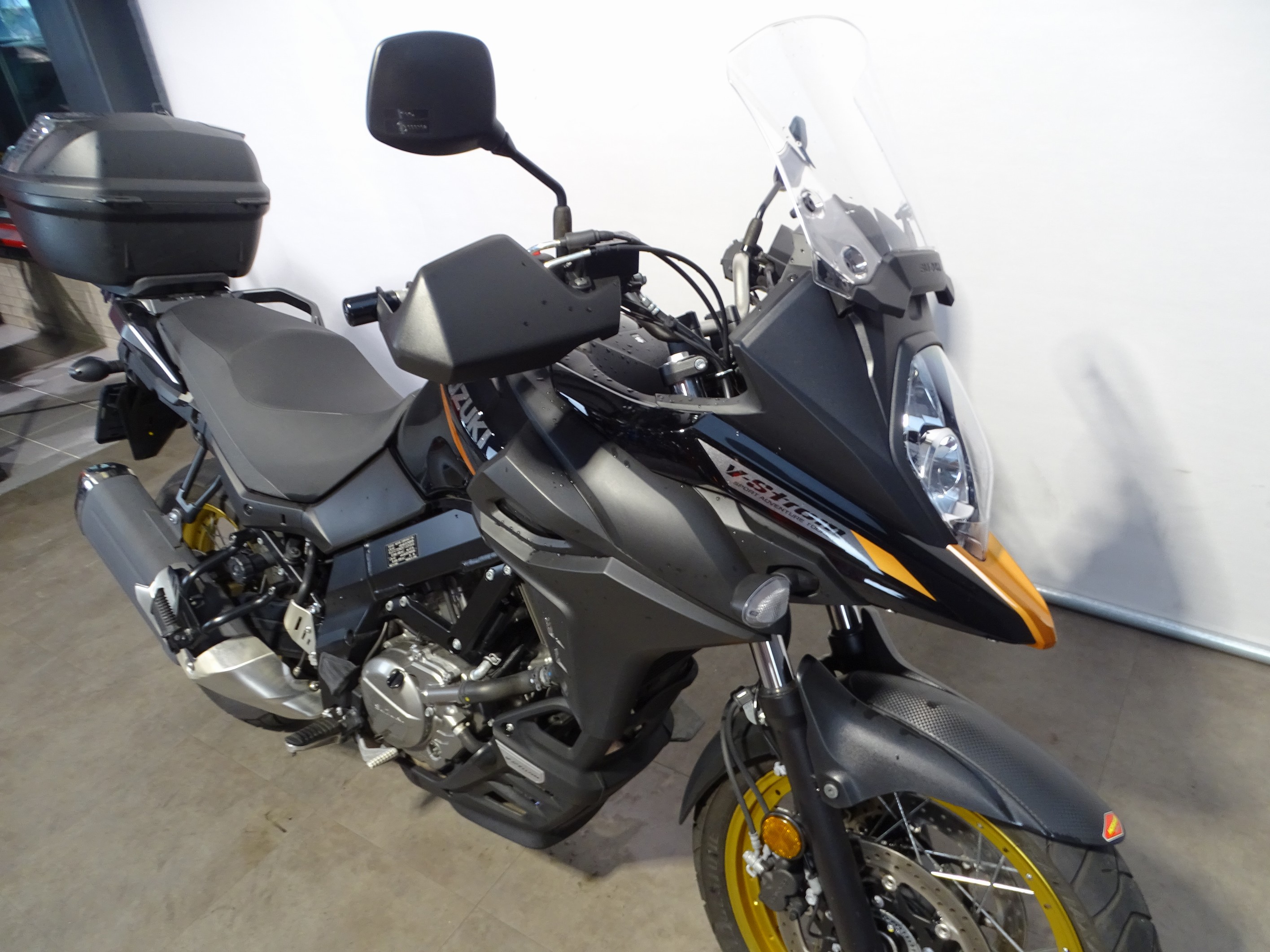 SUZUKI DL 650 XTA