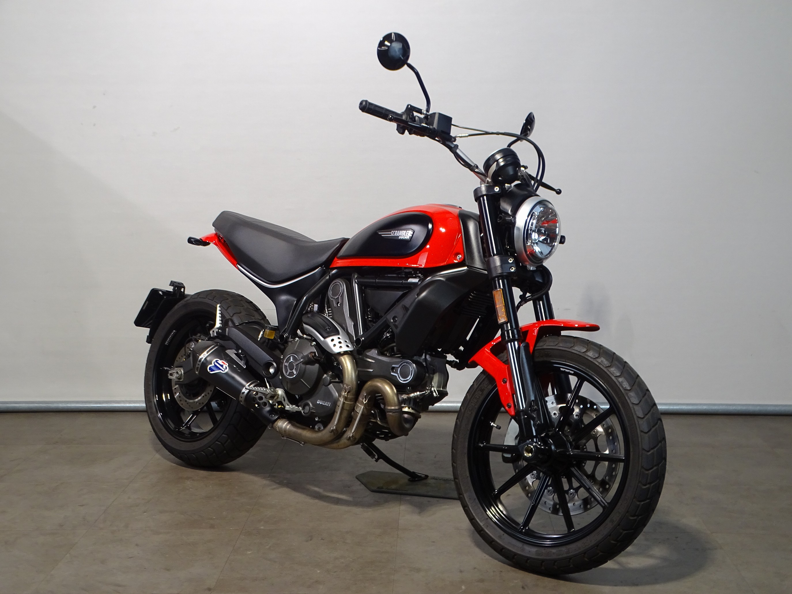 DUCATI SCRAMBLER ICON