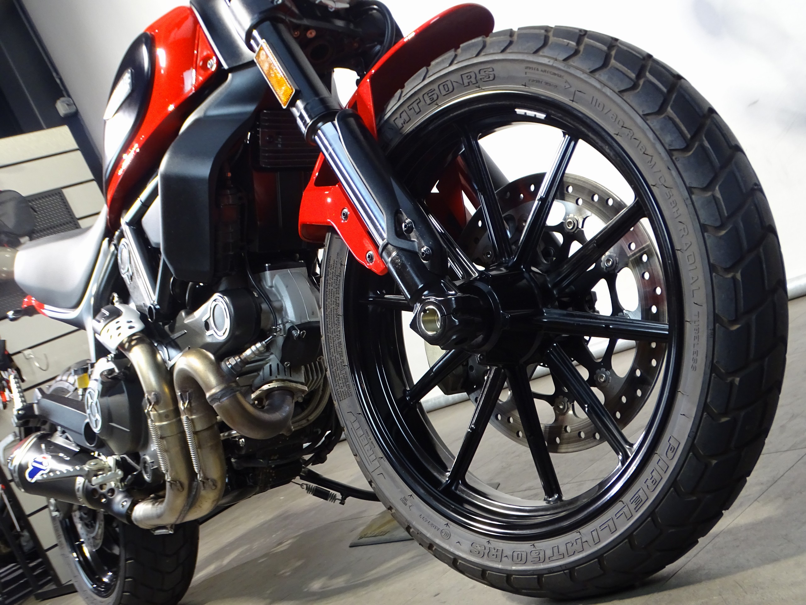 DUCATI SCRAMBLER ICON