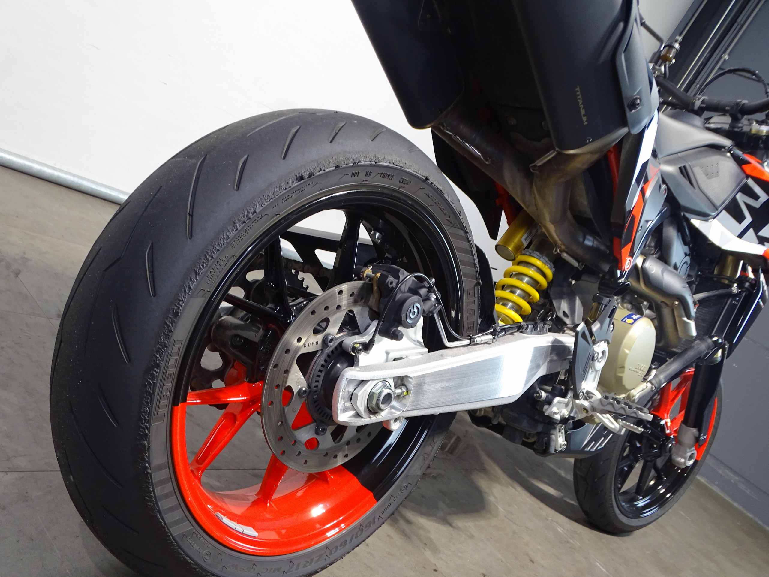 DUCATI HYPERMOTARD 698 MONO RVE
