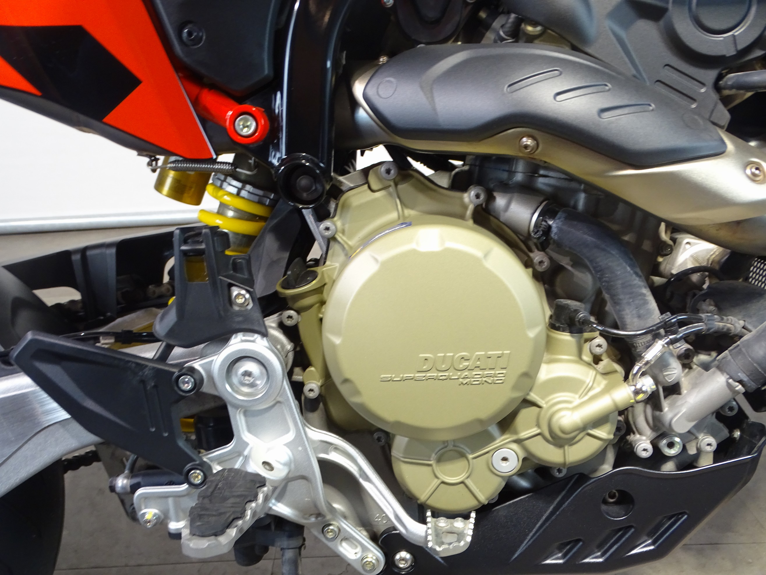 DUCATI HYPERMOTARD 698 MONO RVE