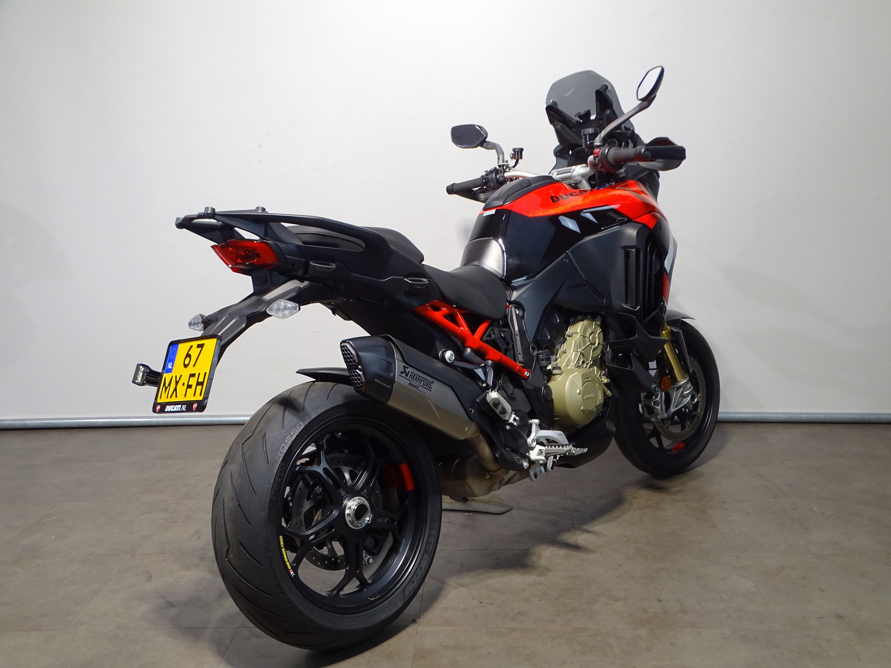 DUCATI MULTISTRADA V4 PIKES PEAK