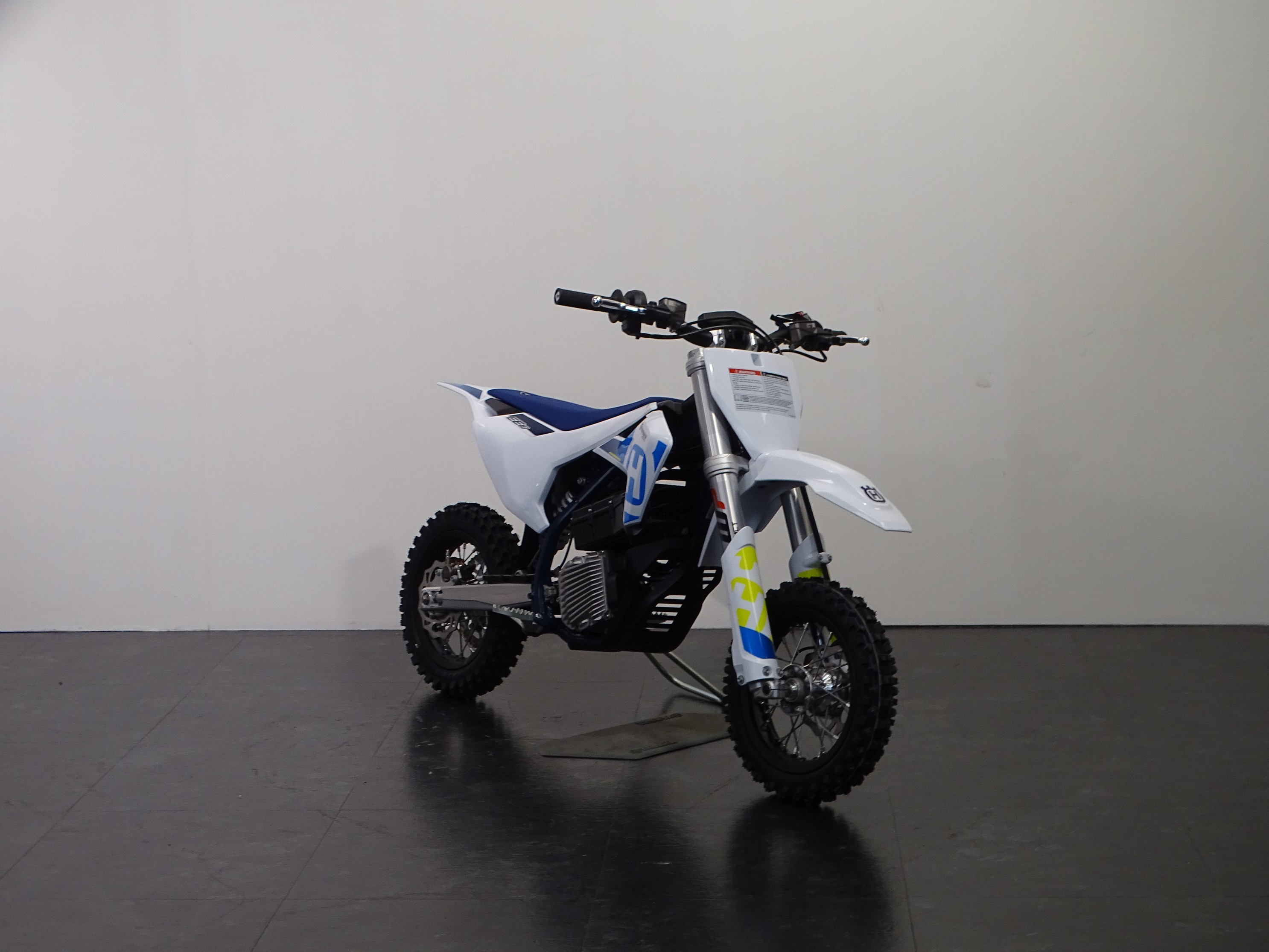 HUSQVARNA EE 3