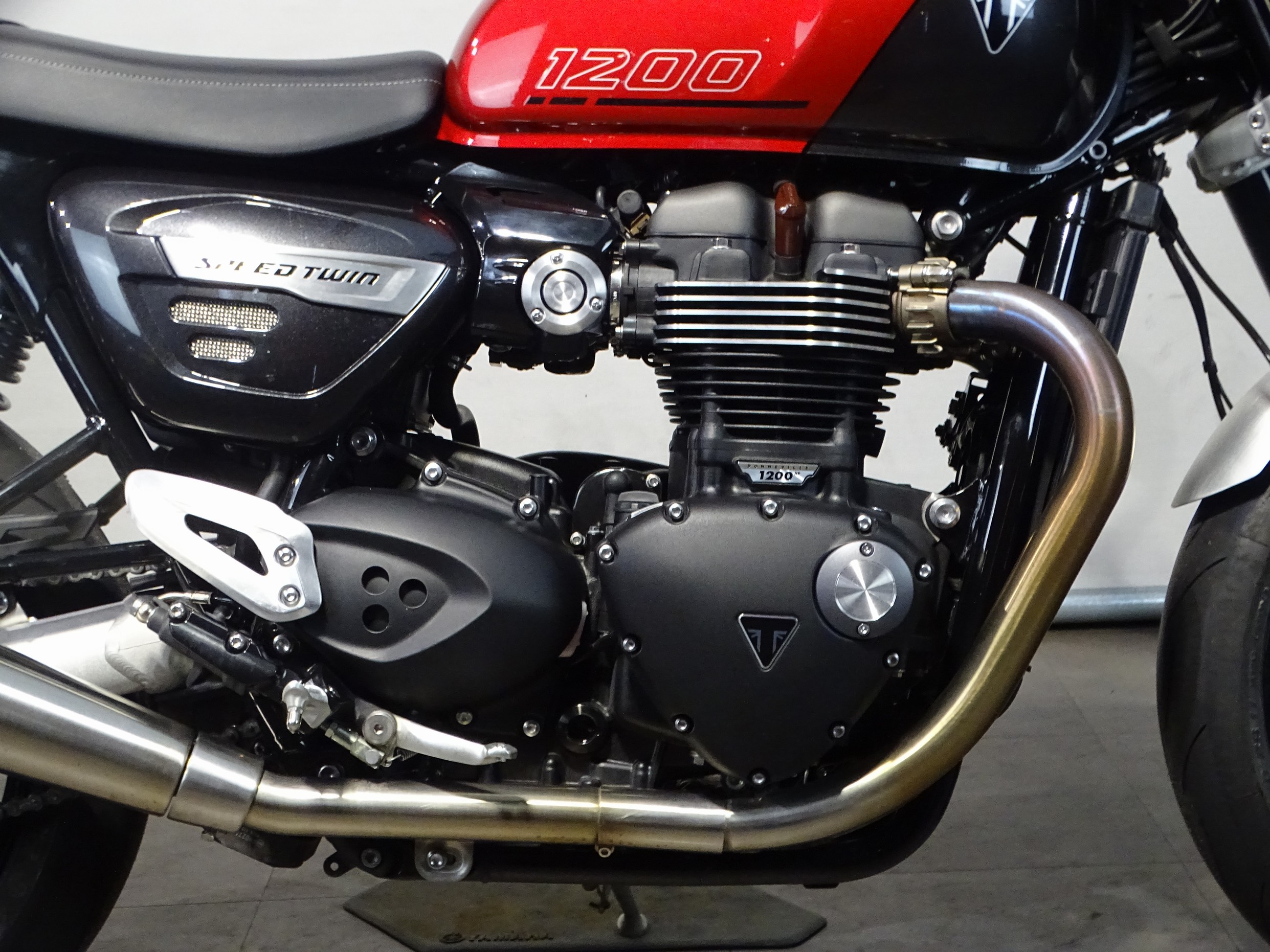 TRIUMPH SPEED TWIN 1200