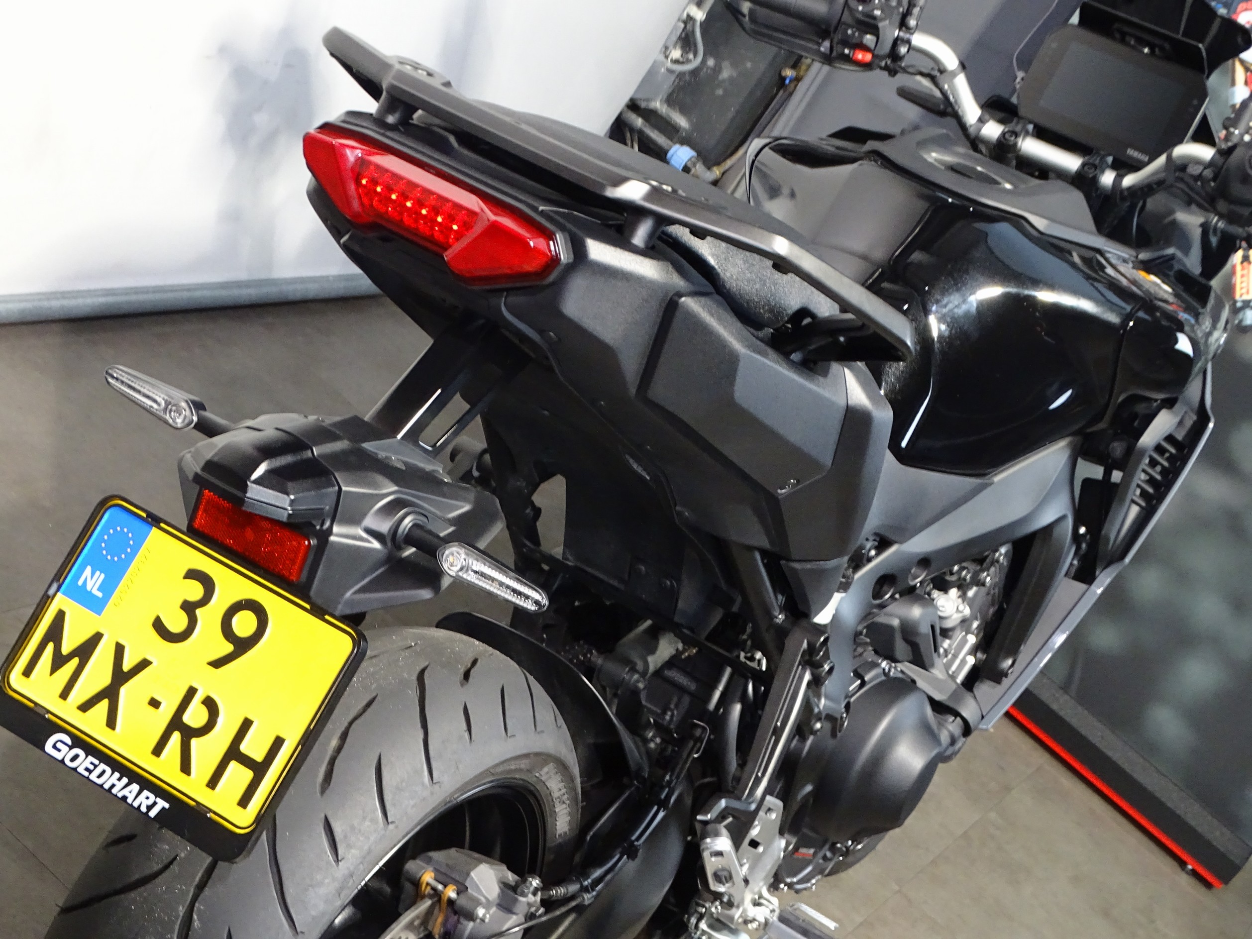 YAMAHA TRACER 9 Y-AMT