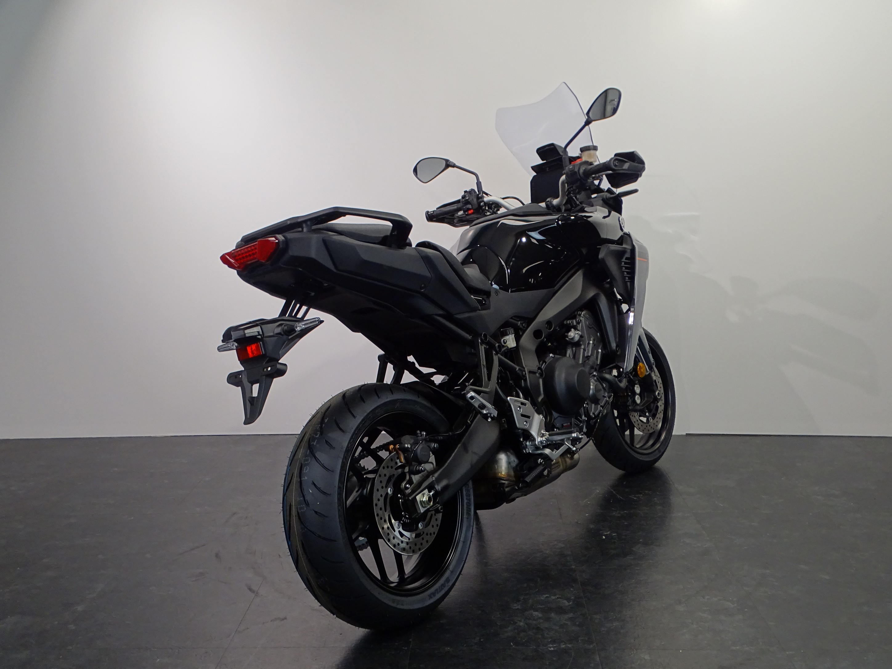 YAMAHA TRACER 9
