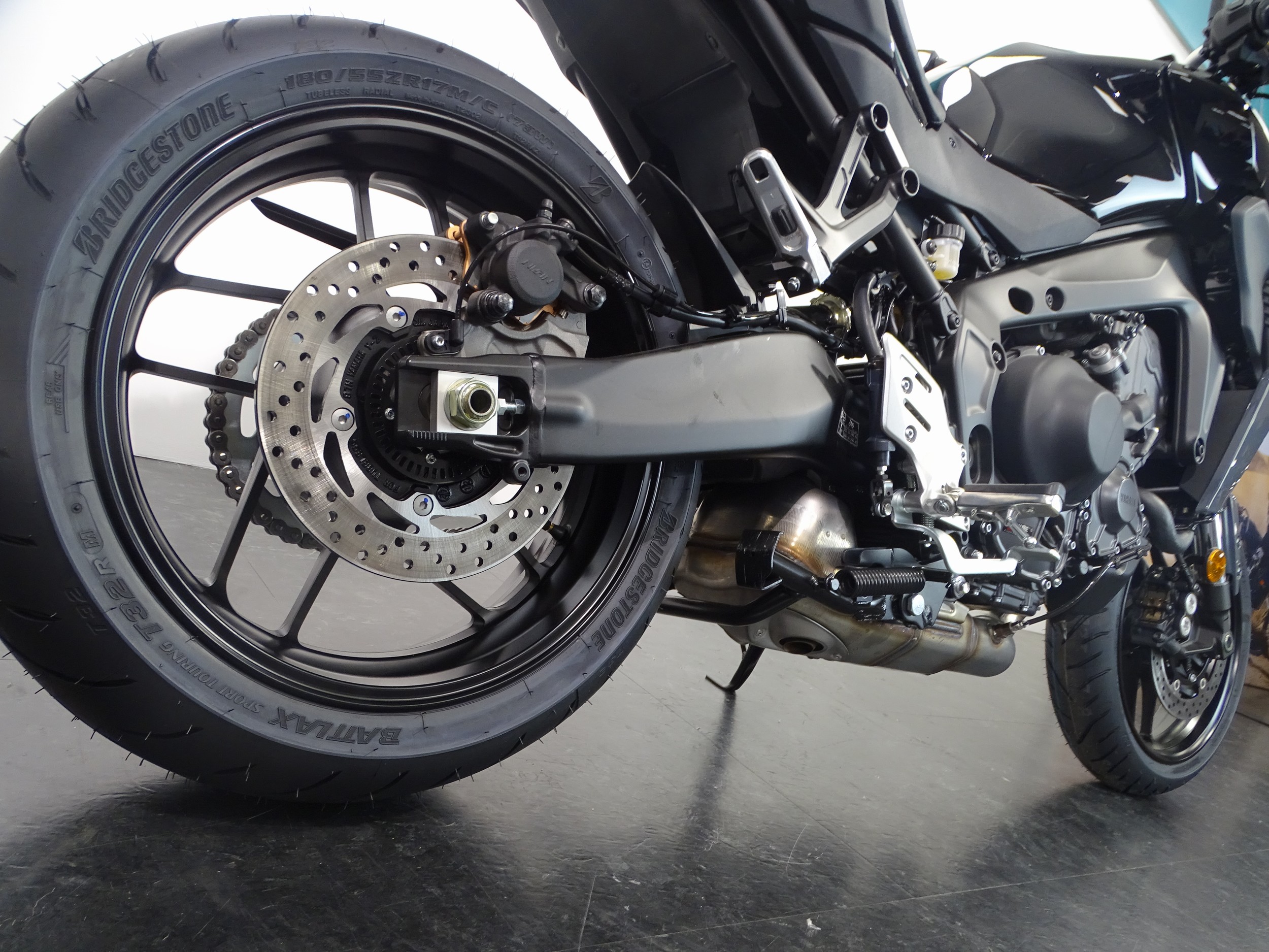 YAMAHA TRACER 9