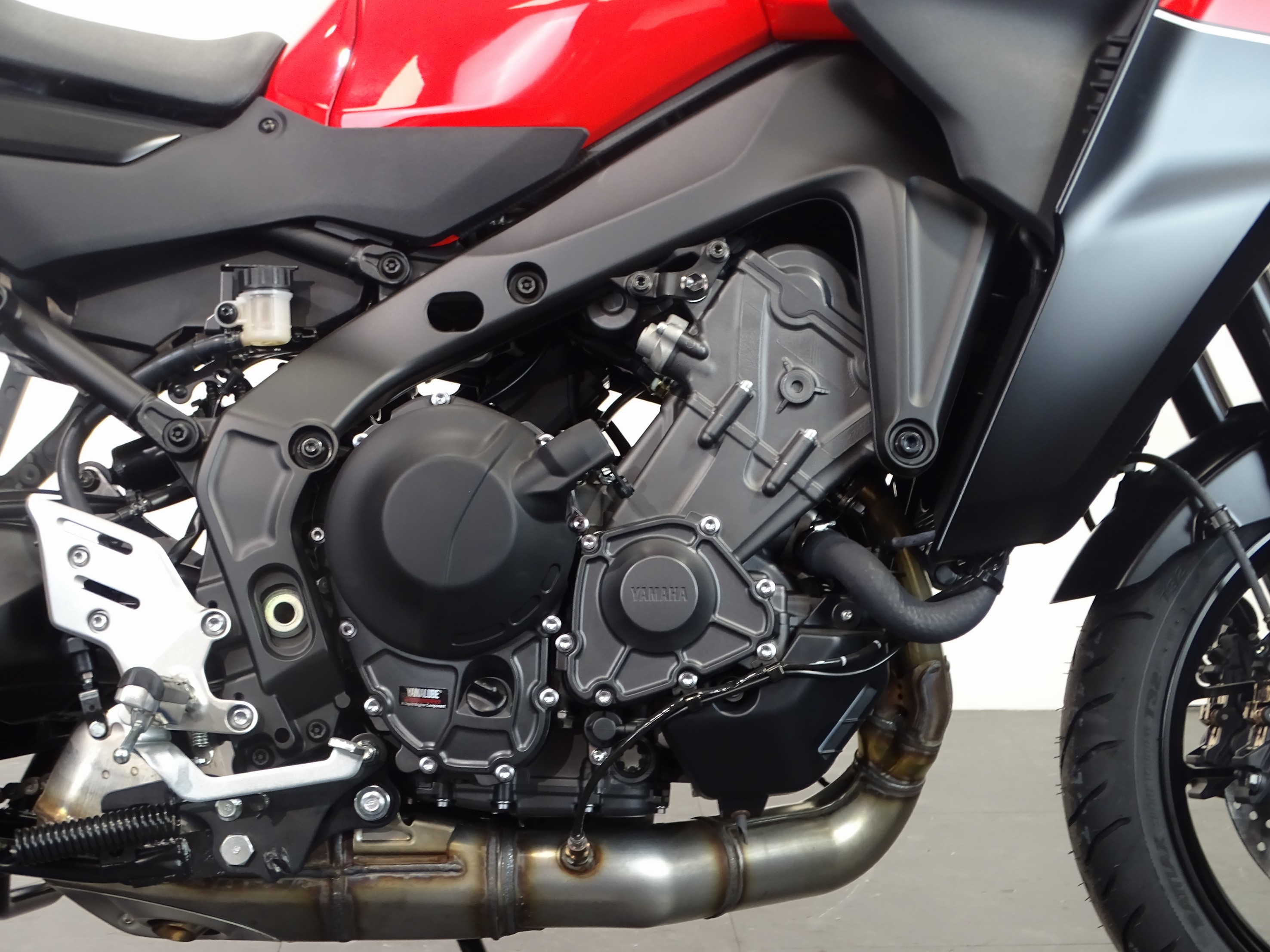 YAMAHA TRACER 9