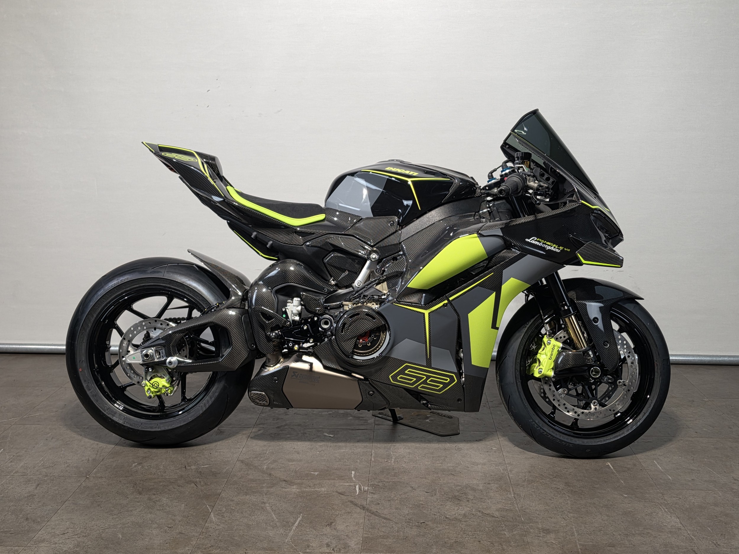 DUCATI PANIGALE V4 LAMBORGHINI