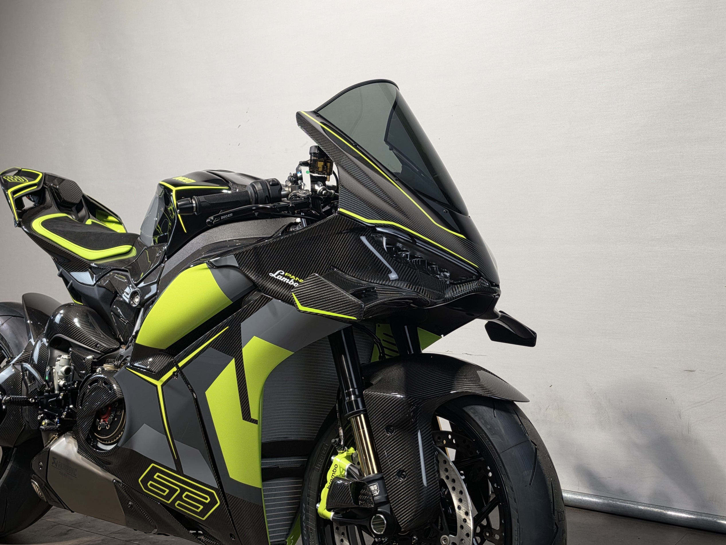 DUCATI PANIGALE V4 LAMBORGHINI
