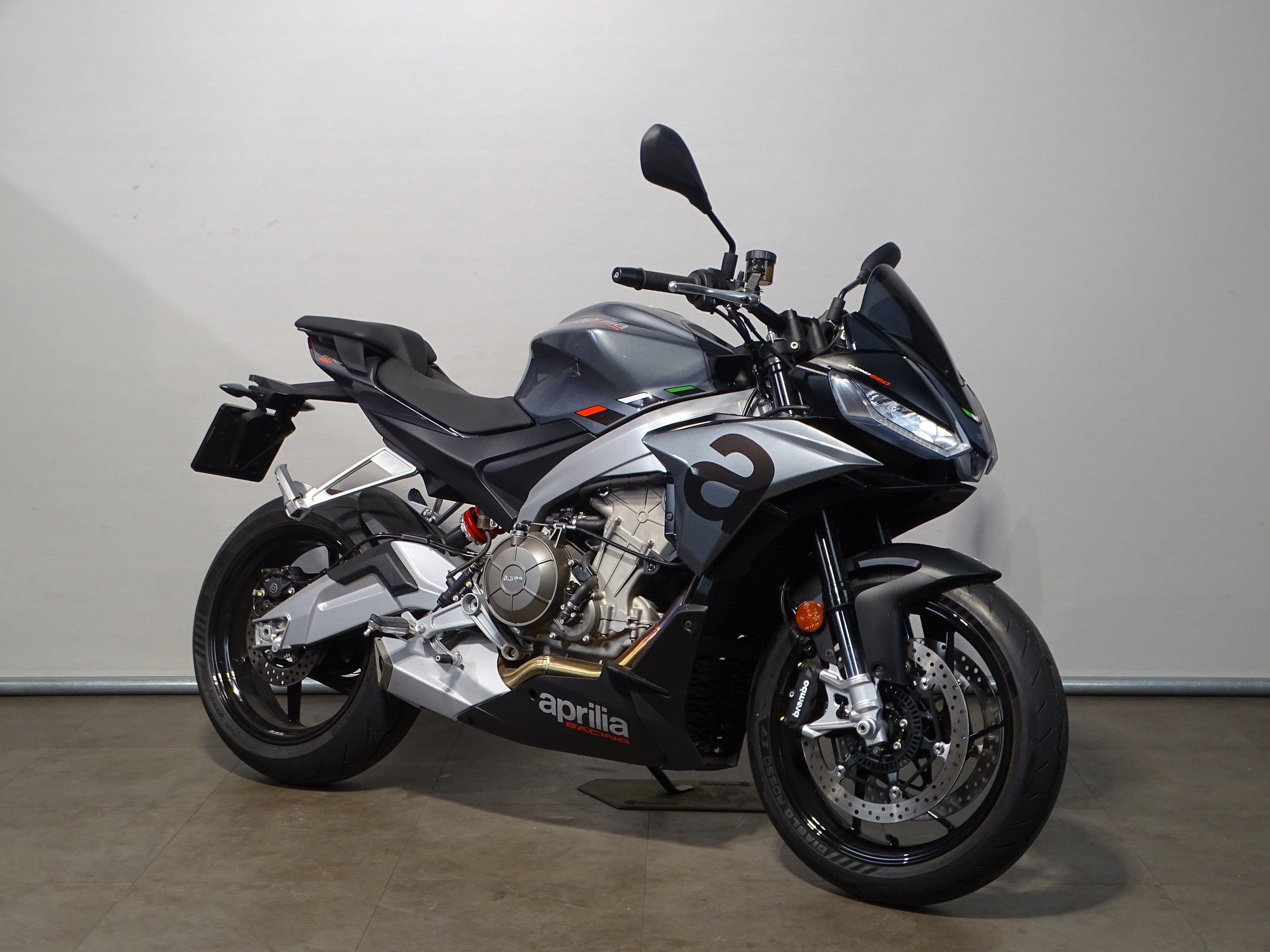 APRILIA TUONO 660