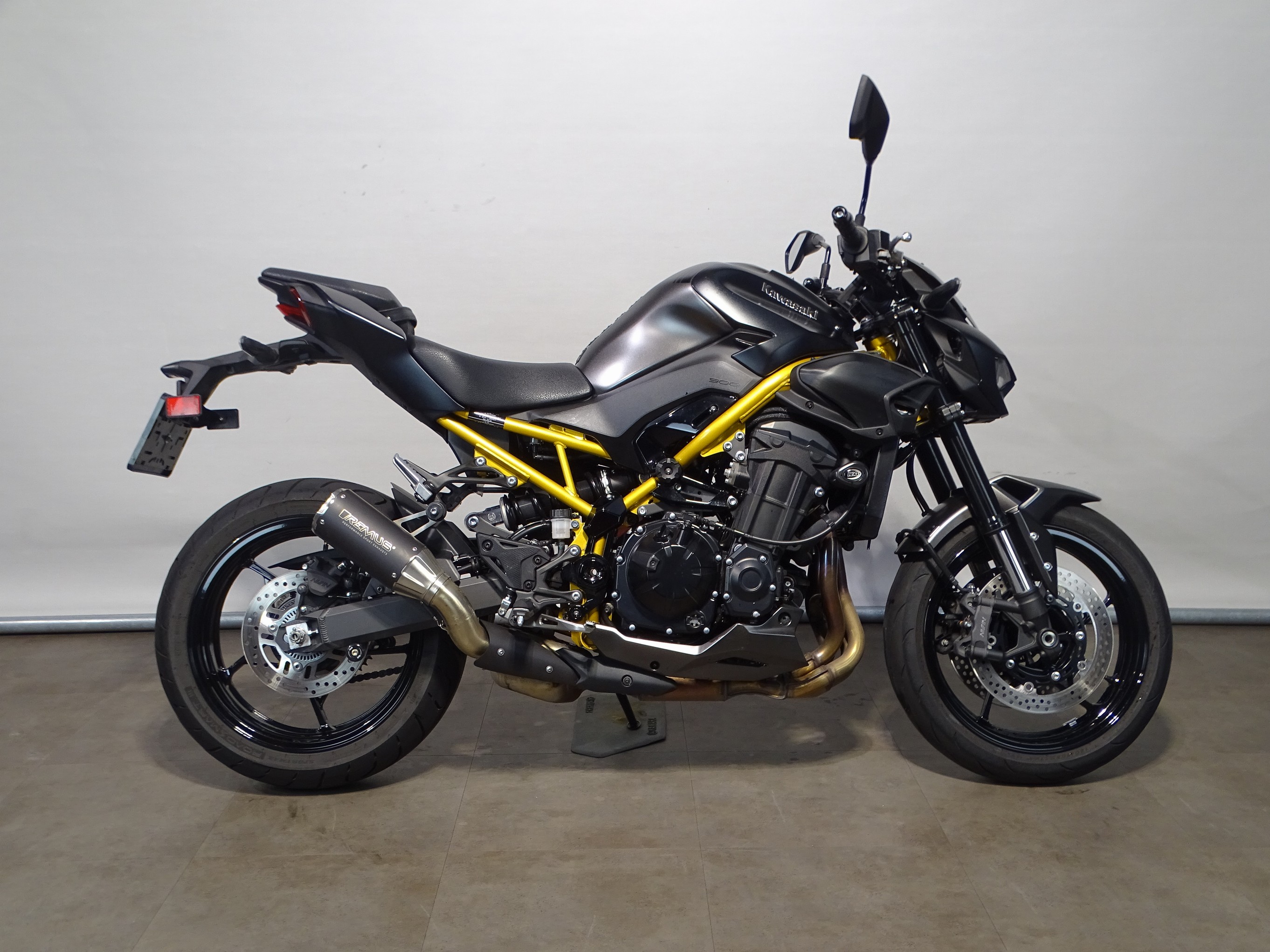 KAWASAKI Z 900 35 KW