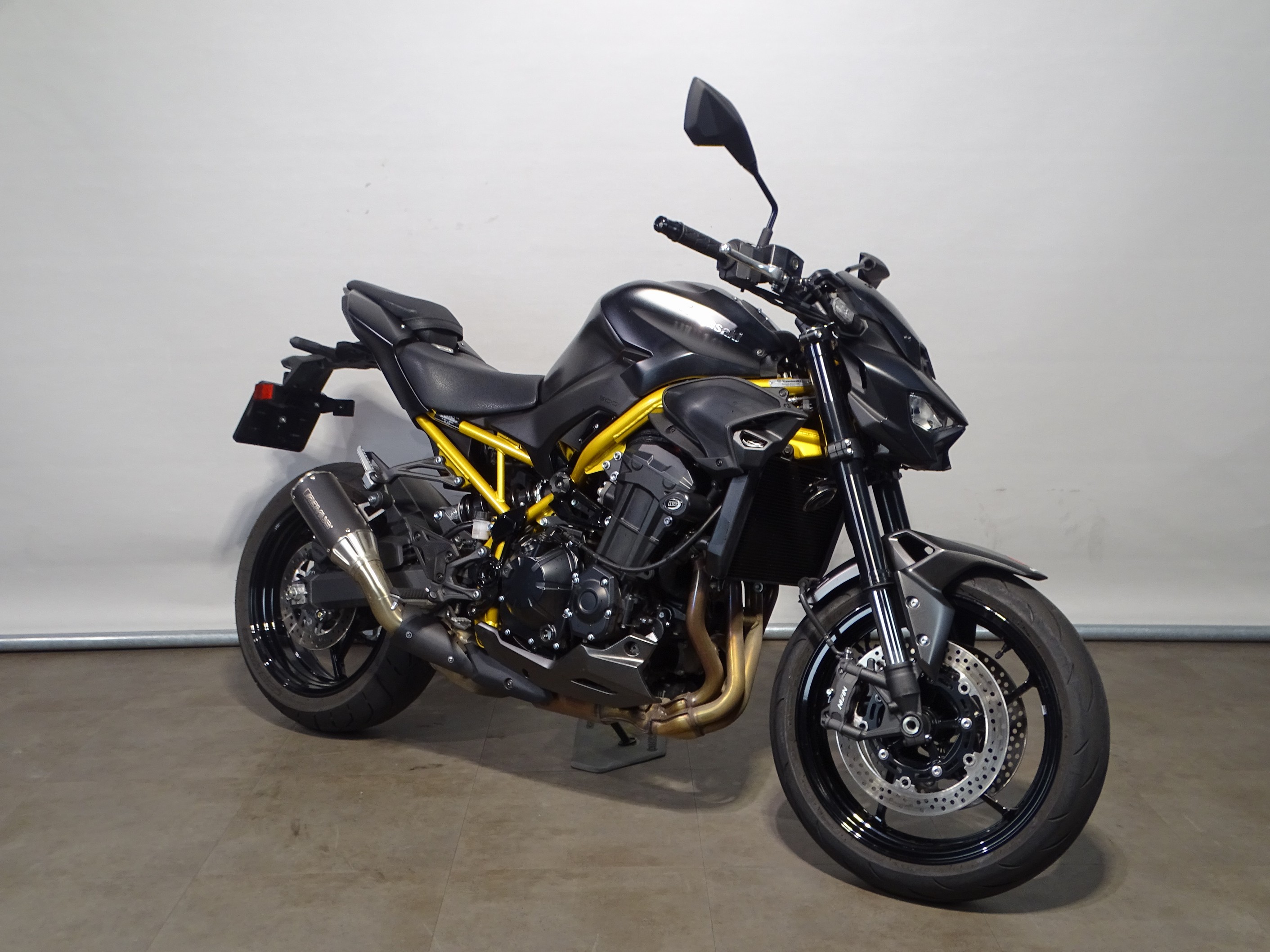 KAWASAKI Z 900 35 KW