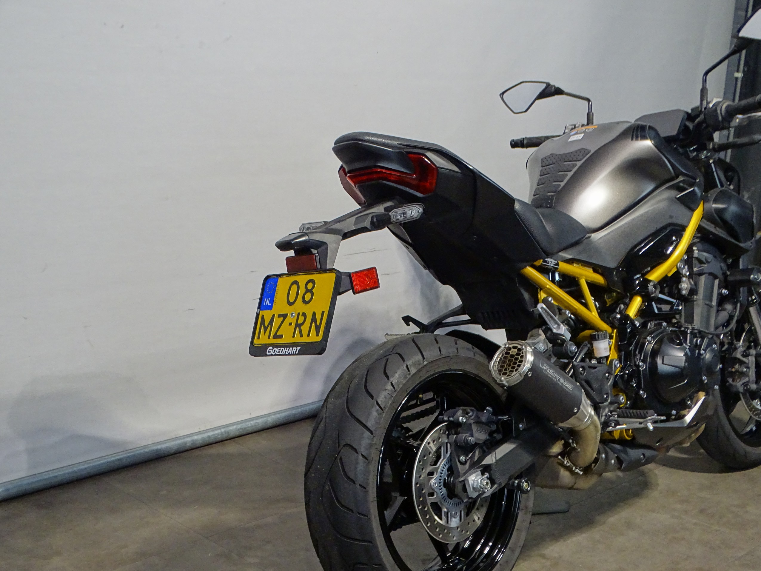 KAWASAKI Z 900 35 KW