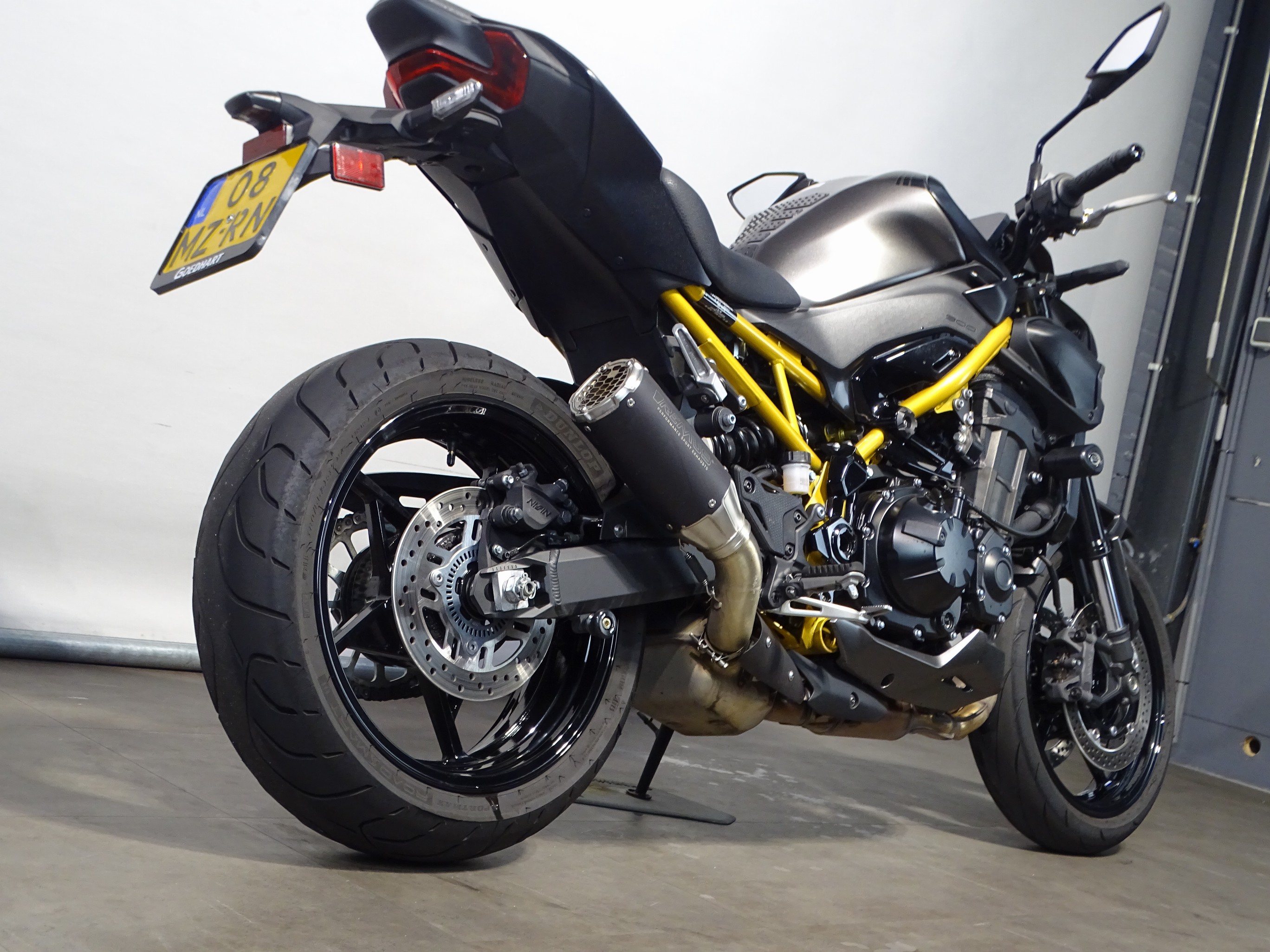 KAWASAKI Z 900 35 KW