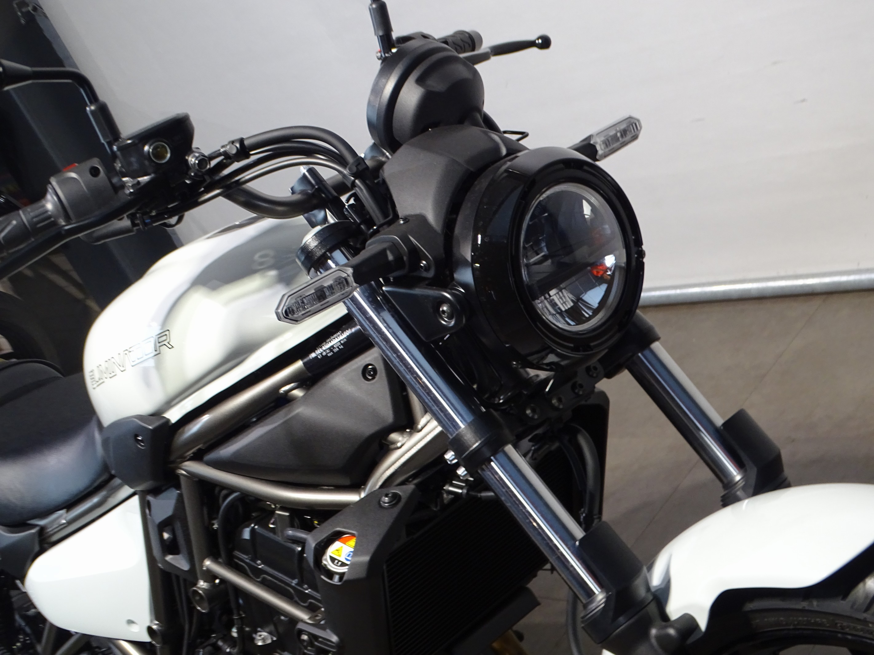 KAWASAKI ELIMINATOR 500