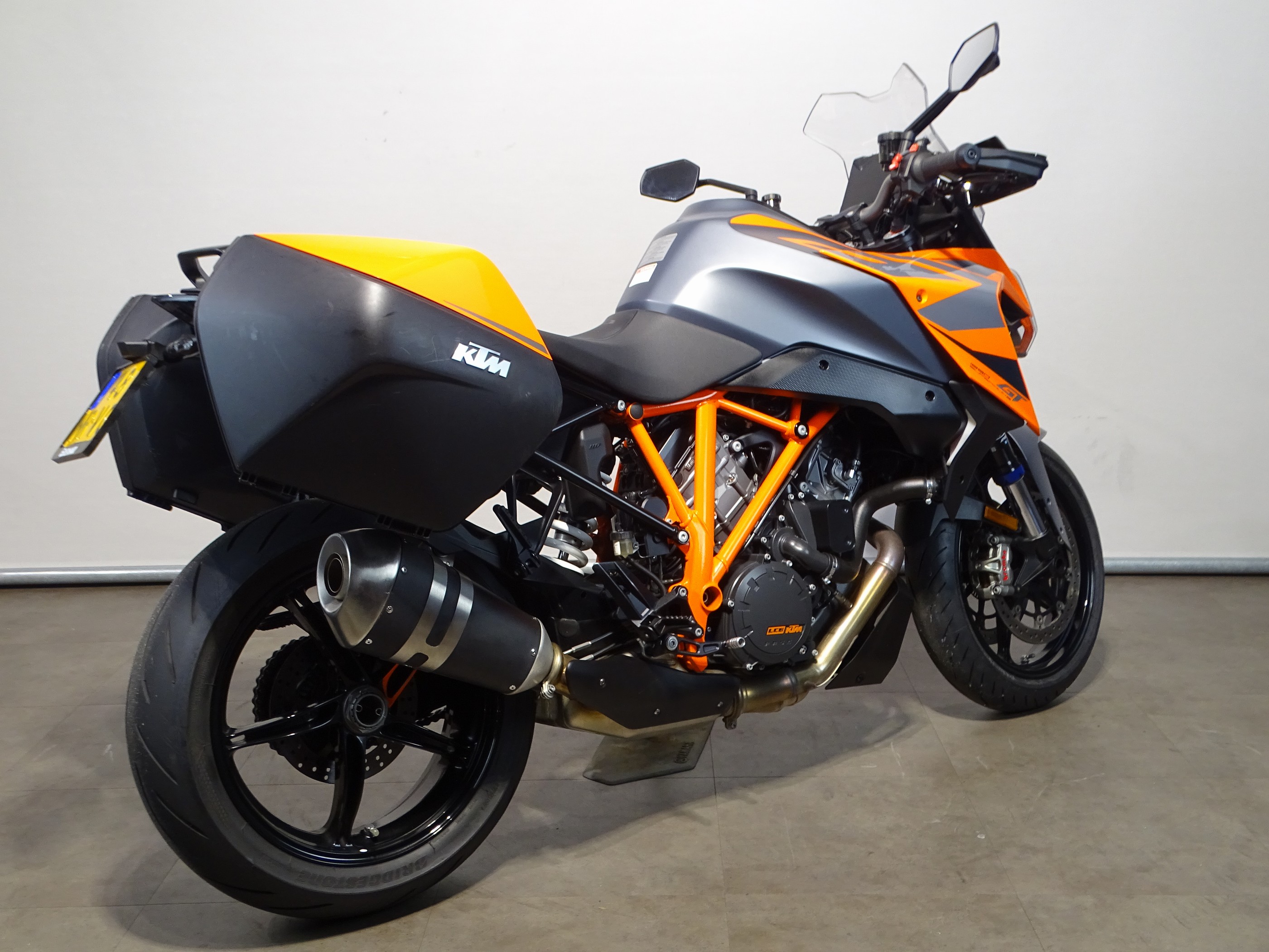 KTM 1290 SUPER DUKE GT
