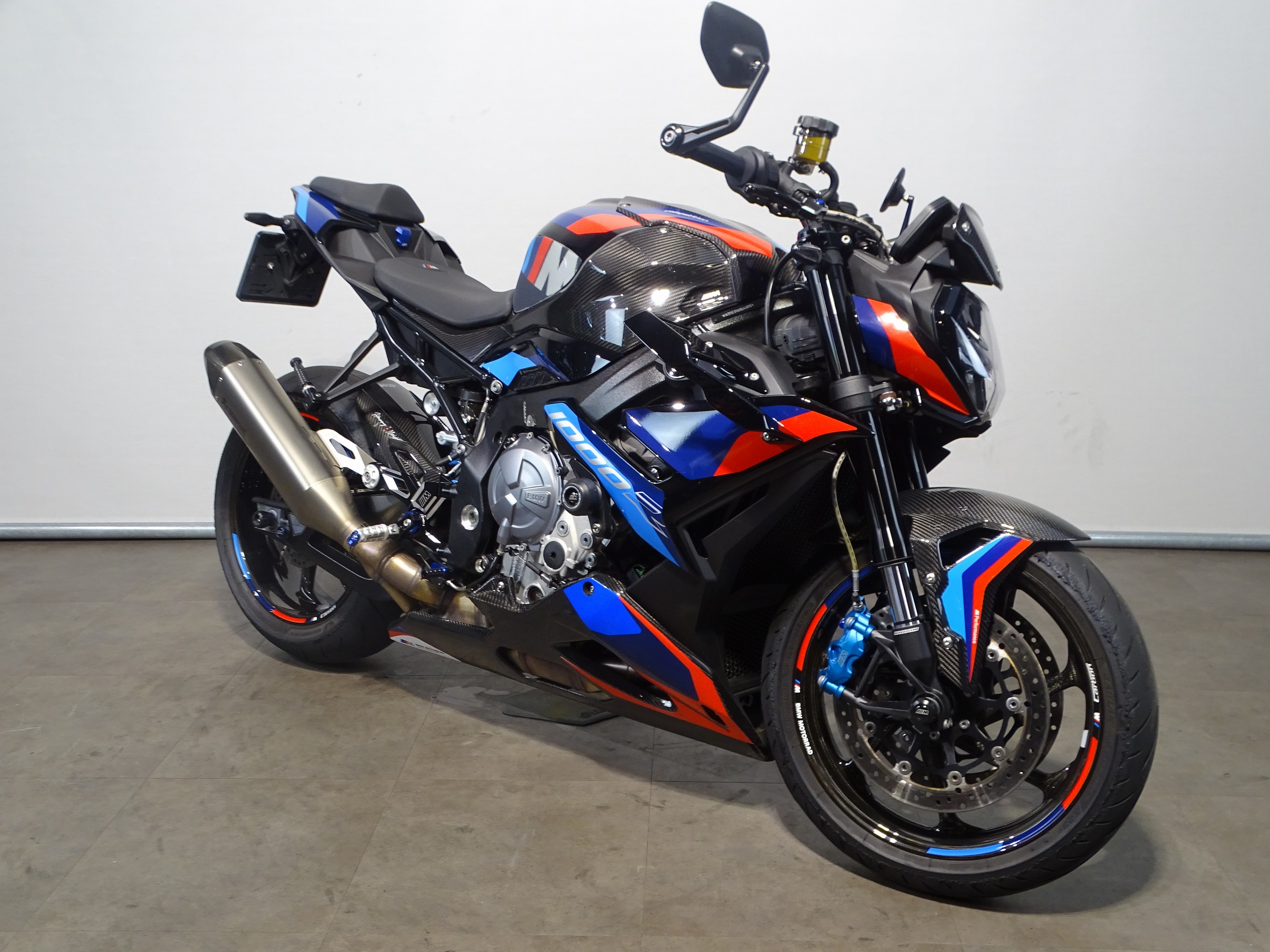 BMW M 1000 R