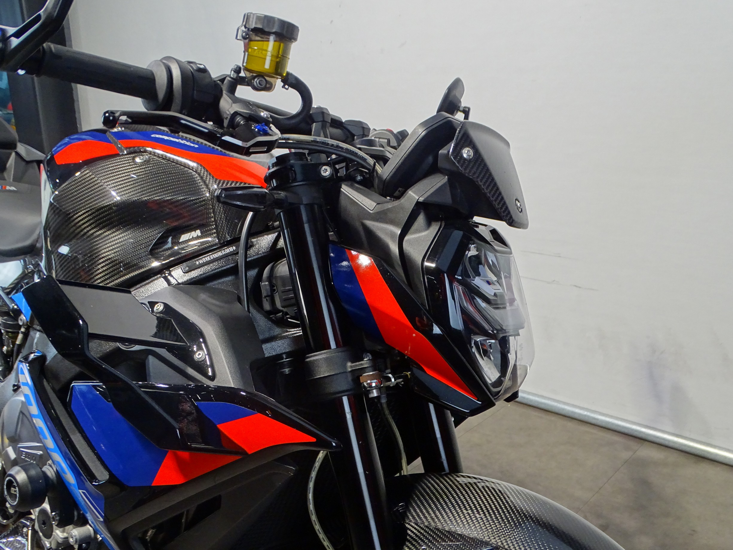BMW M 1000 R