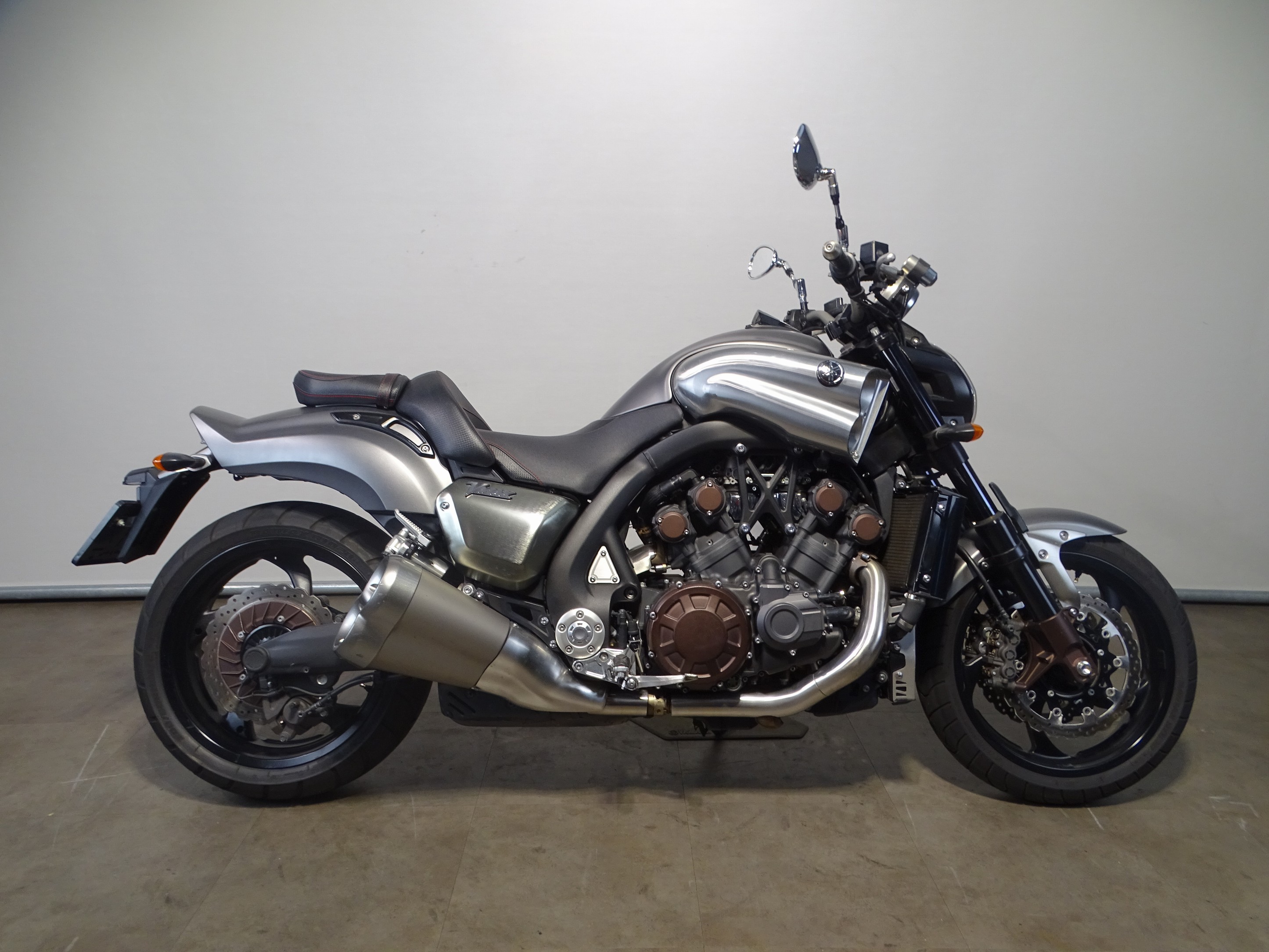 YAMAHA V MAX 1700