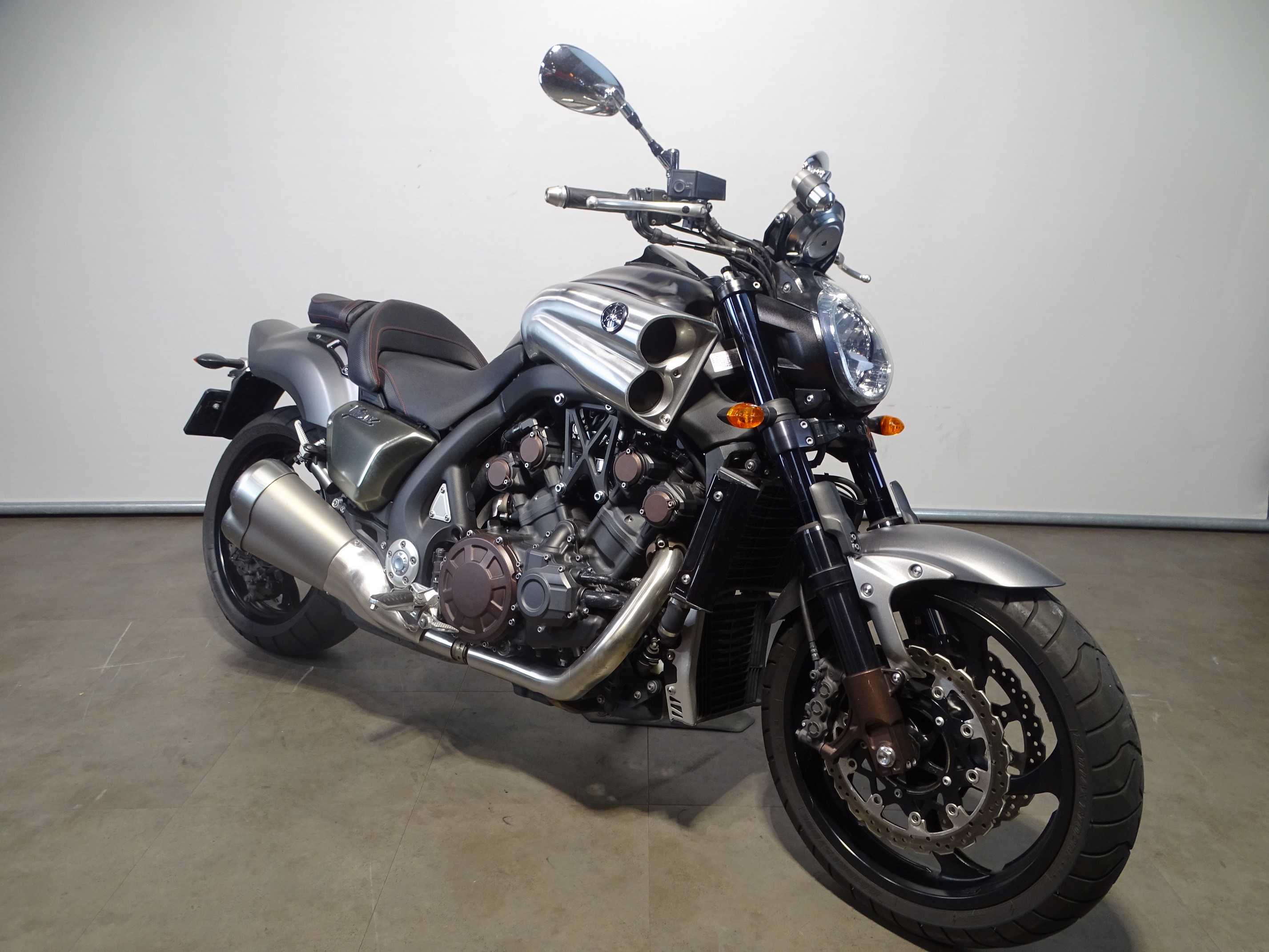YAMAHA V MAX 1700