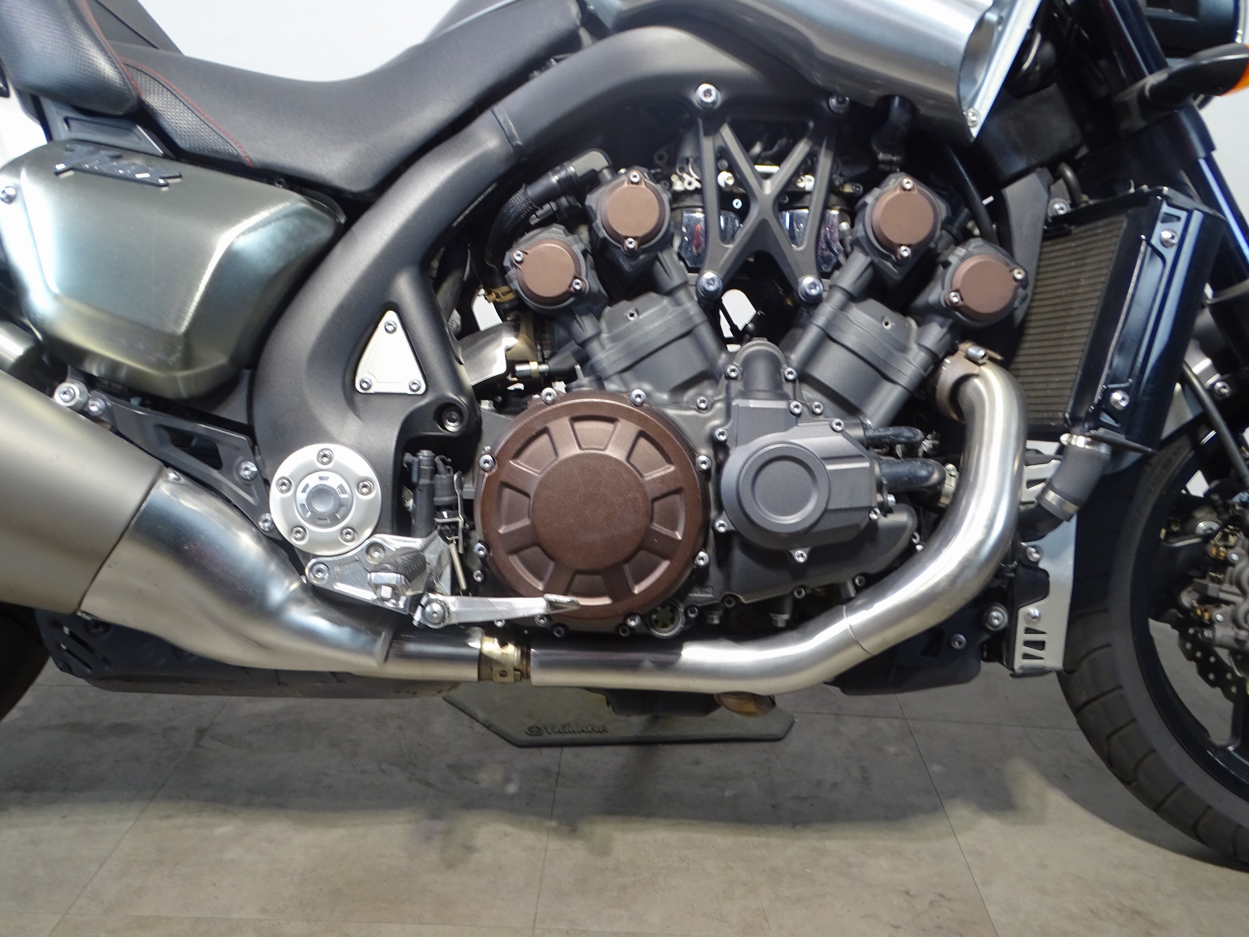 YAMAHA V MAX 1700